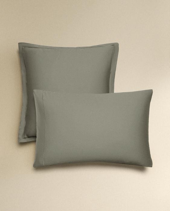 SATEEN PILLOWCASE WITH TRIM (300 THREAD COUNT) SATEEN PILLOWCASE WITH TRIM (300 THREAD COUNT)
