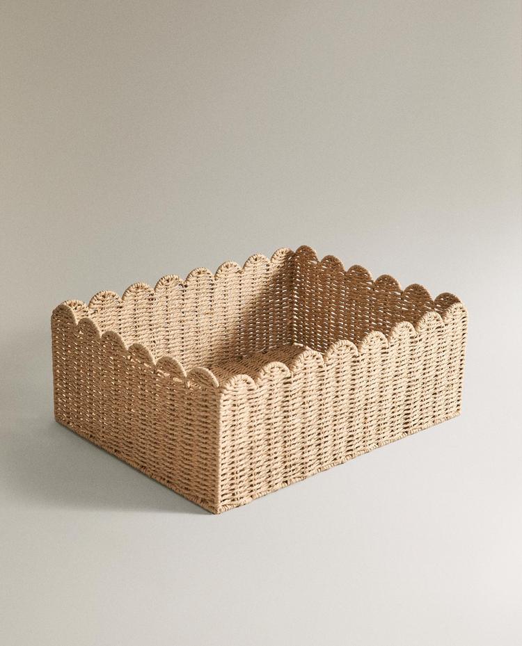 MEDIUM SCALLOPED BASKET