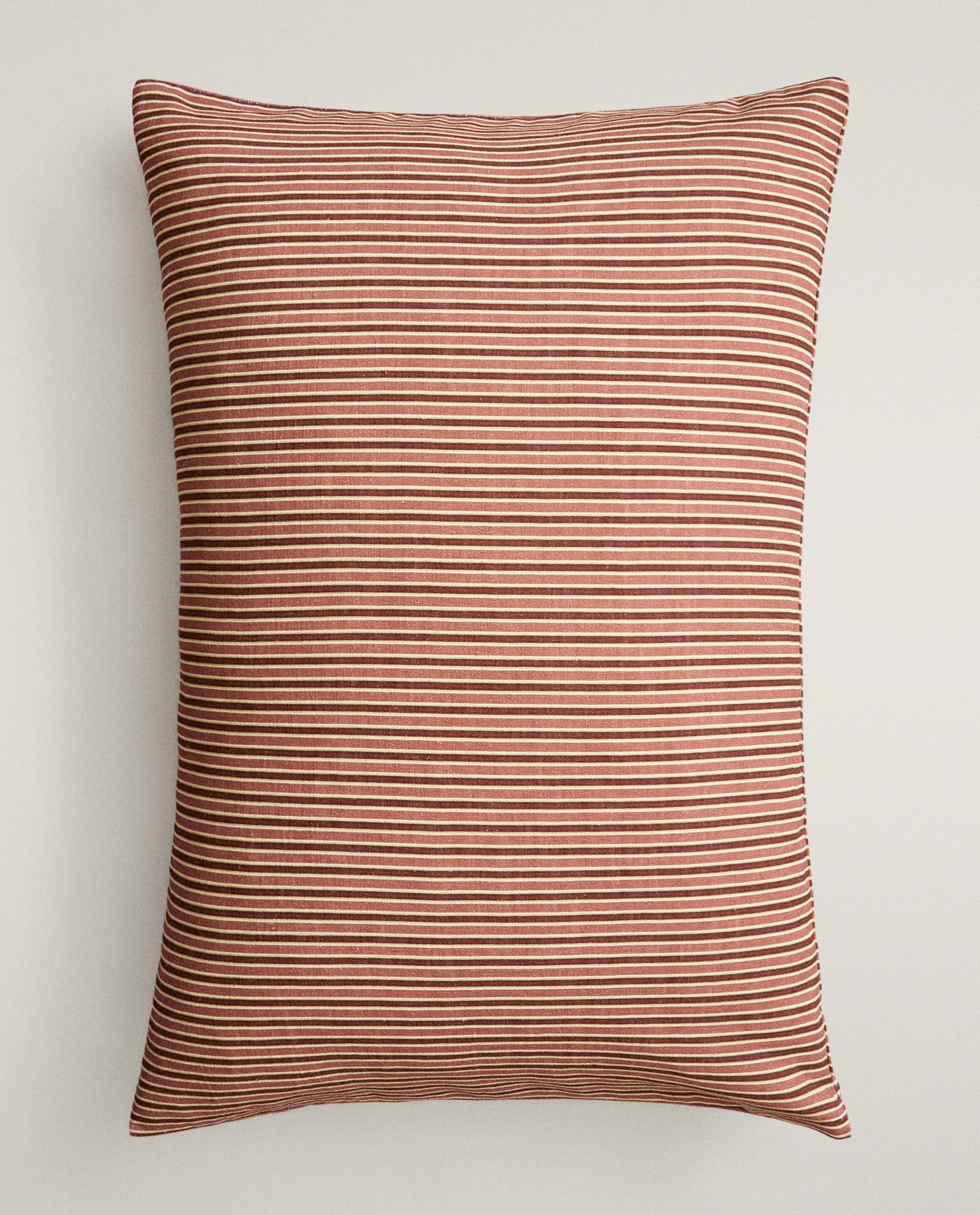CUSHION COVERS AND THROW product thumbnail 14