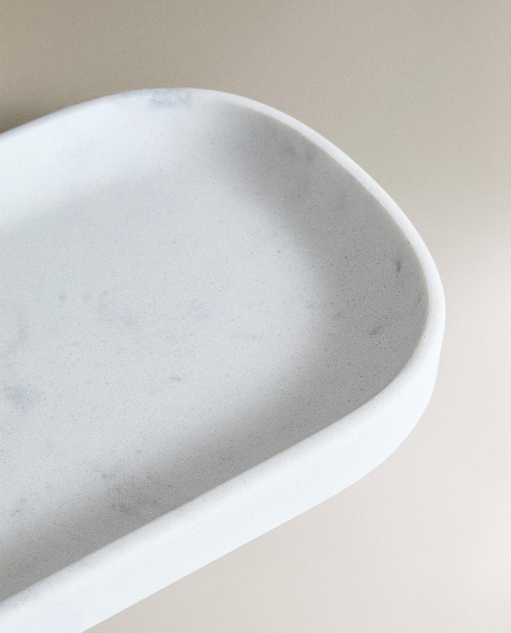 MARBLE-EFFECT BATHROOM TRAY