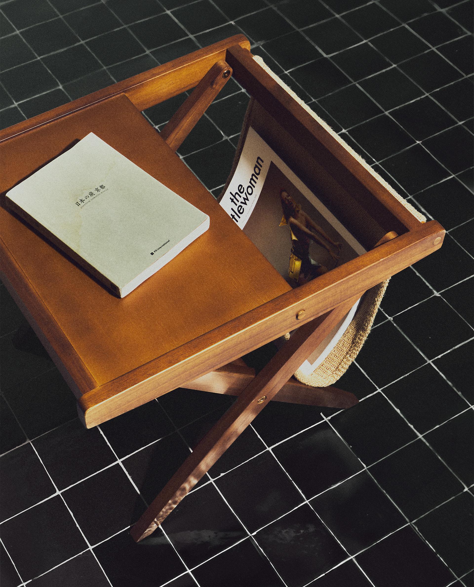 Wooden Textured Folding Magazine Rack - Acacia & Jute