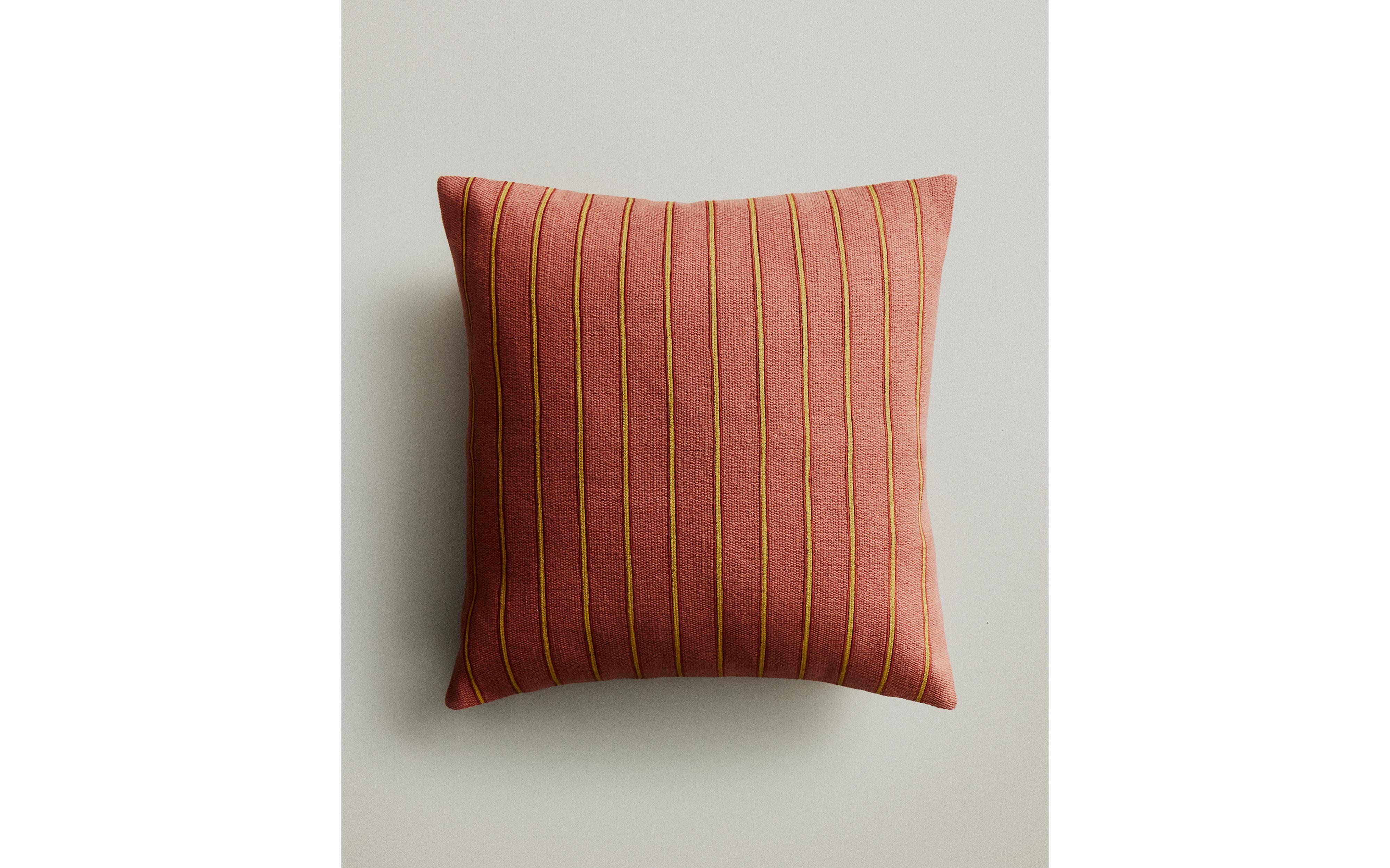 ベッドルームクッション | Zara Home 日本/Japan