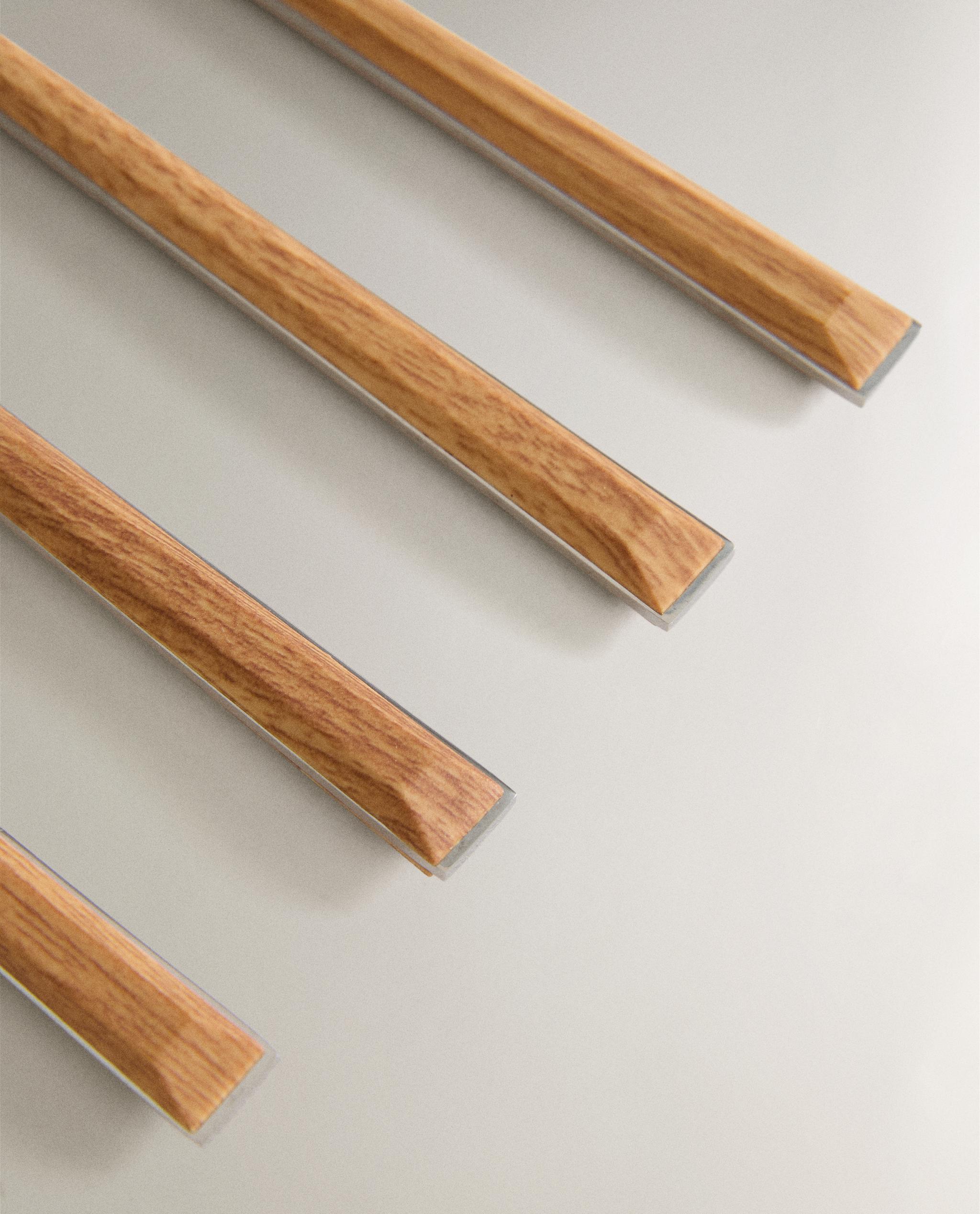 PACK OF SPOONS WITH WOOD-EFFECT HANDLES (PACK OF 4) product thumbnail 10