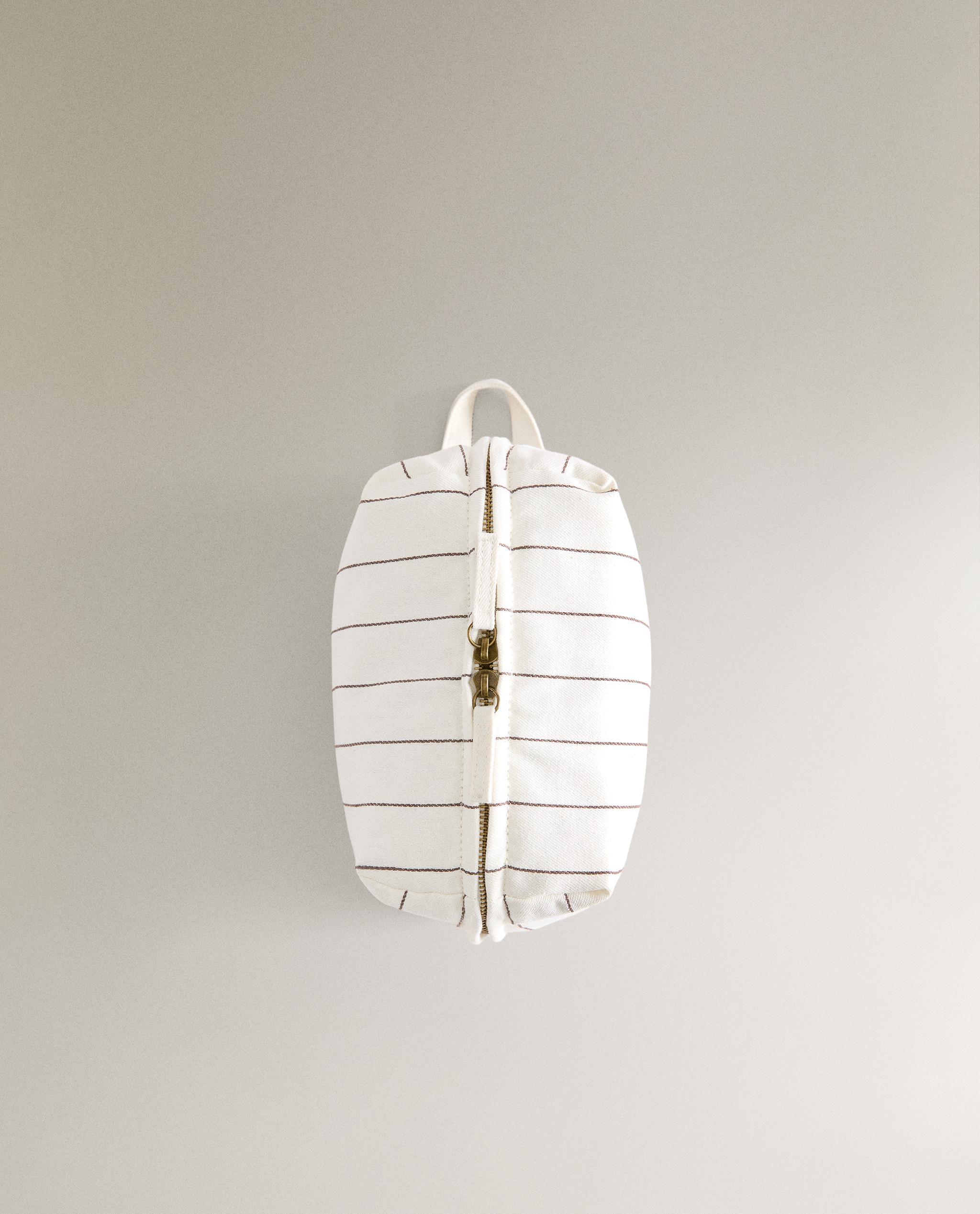 STRIPED TOILETRY BAG product thumbnail 6