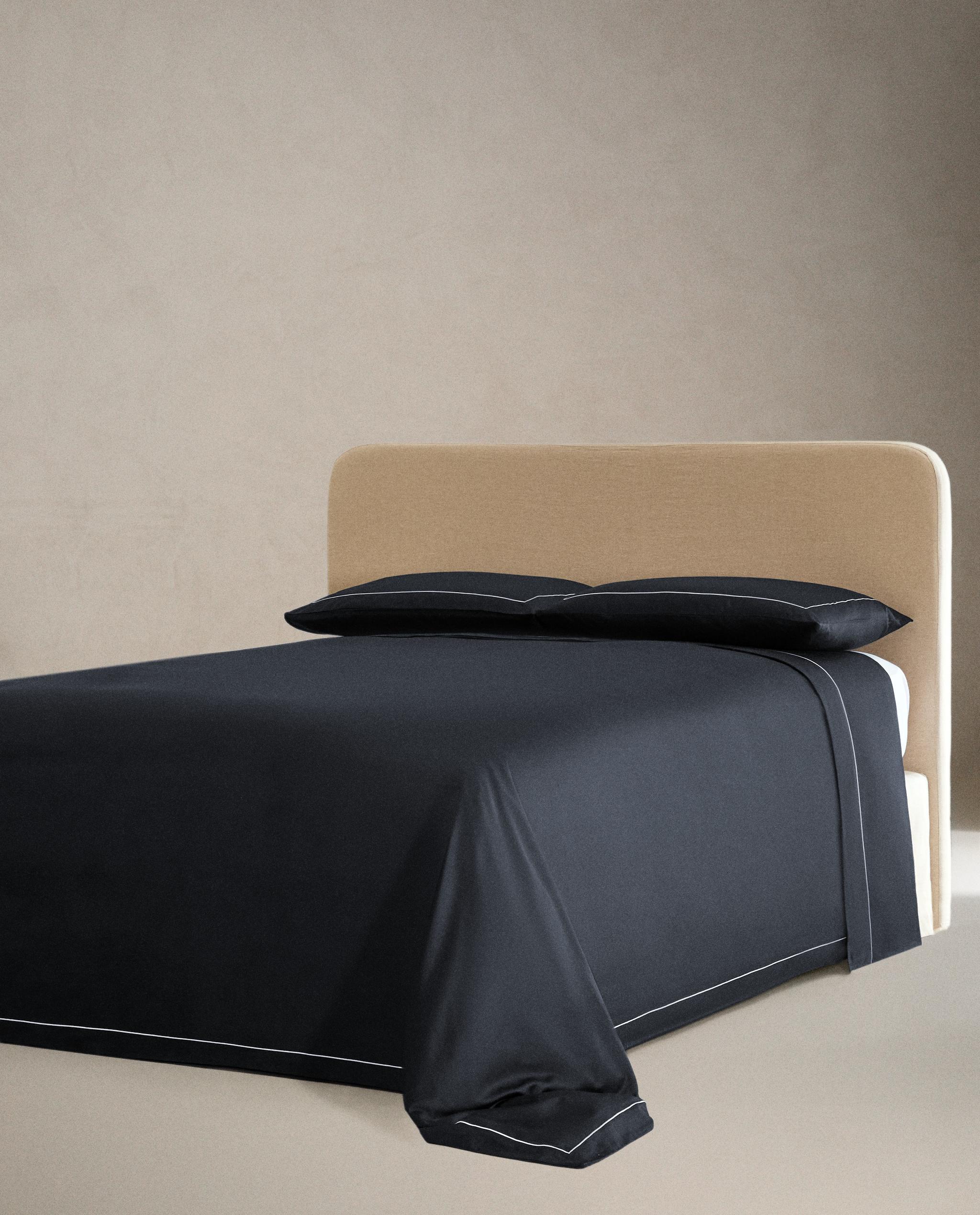 SATEEN FLAT SHEET WITH TRIM (500 THREAD COUNT) product thumbnail 2