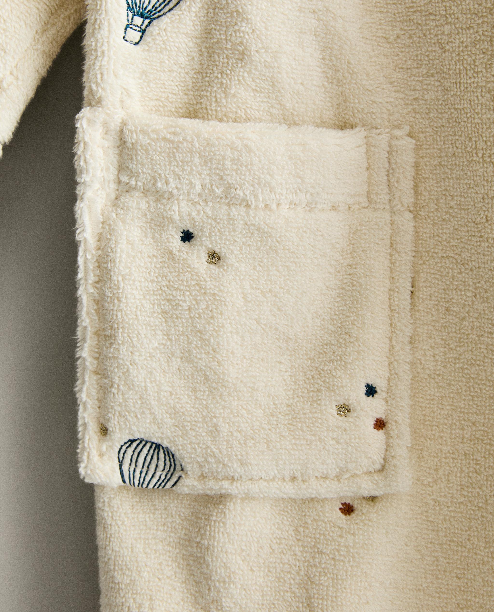 KIDS' BALLOON BATHROBE product thumbnail 7