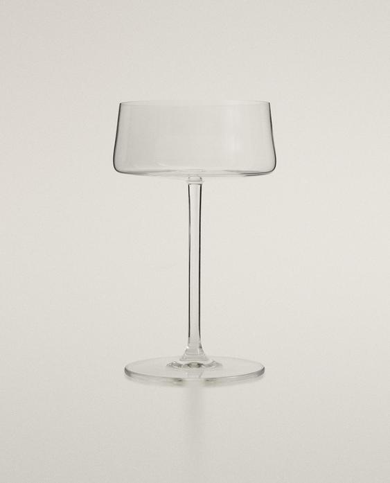 LÅGT KONFORMAT VINGLAS I KRISTALLIN