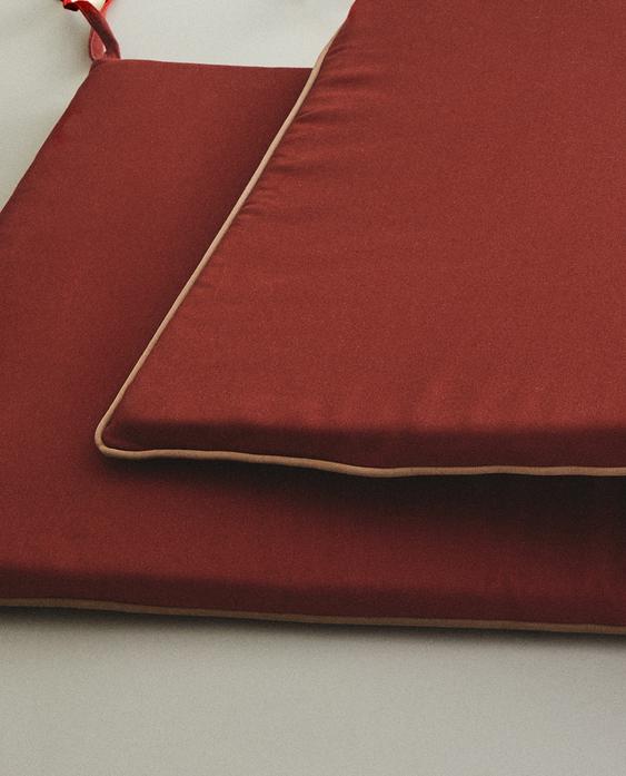 CONTRAST STOELKUSSEN