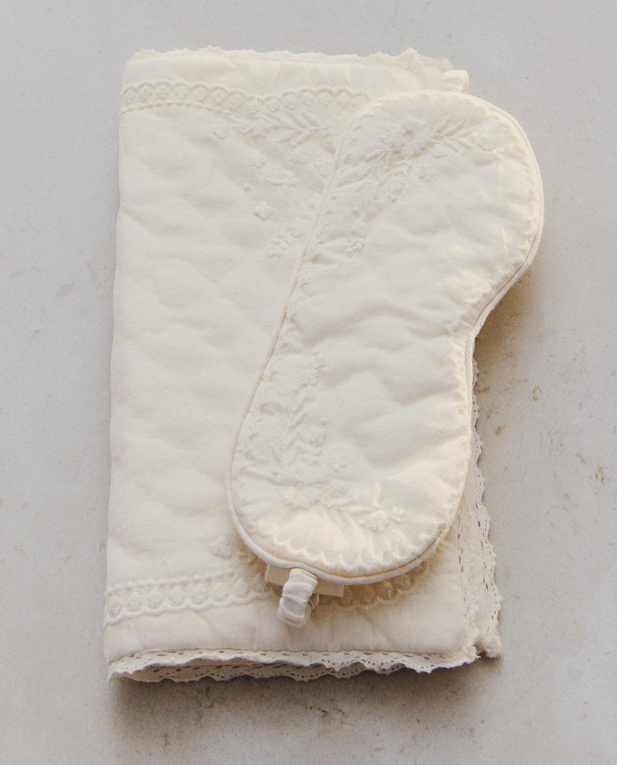 EMBROIDERED COTTON EYE MASK AND BAG SET product thumbnail 7