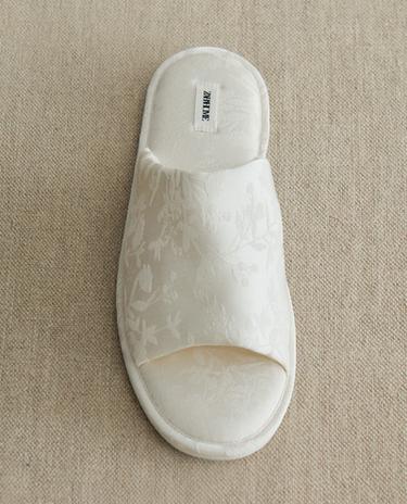 خف مسطح جاكار