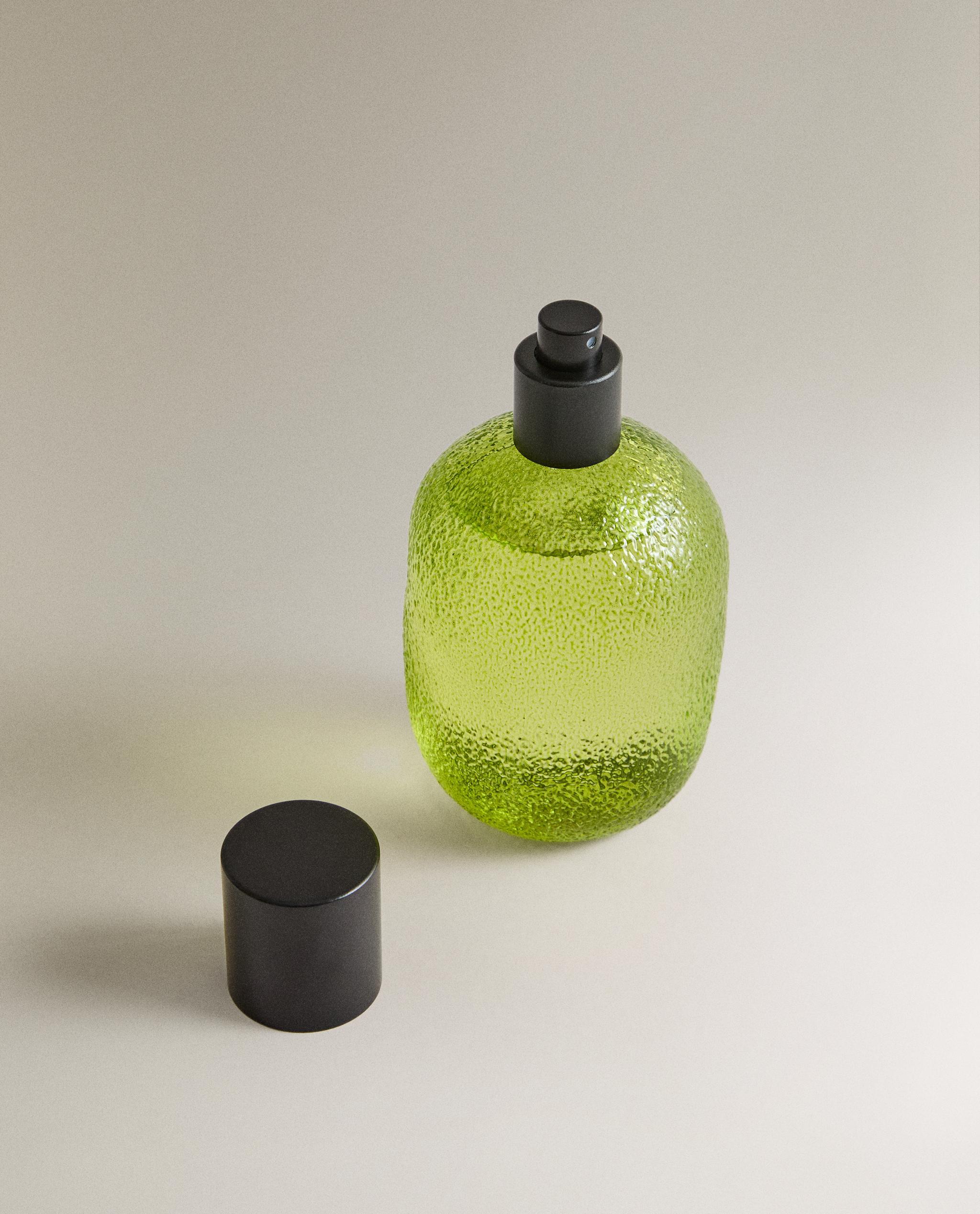 (190 ML) BERGAMOT & SANDALWOOD FABRIC FRESHENER SPRAY product thumbnail 4
