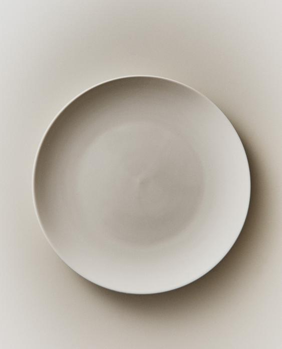STONEWARE DINNER PLATE