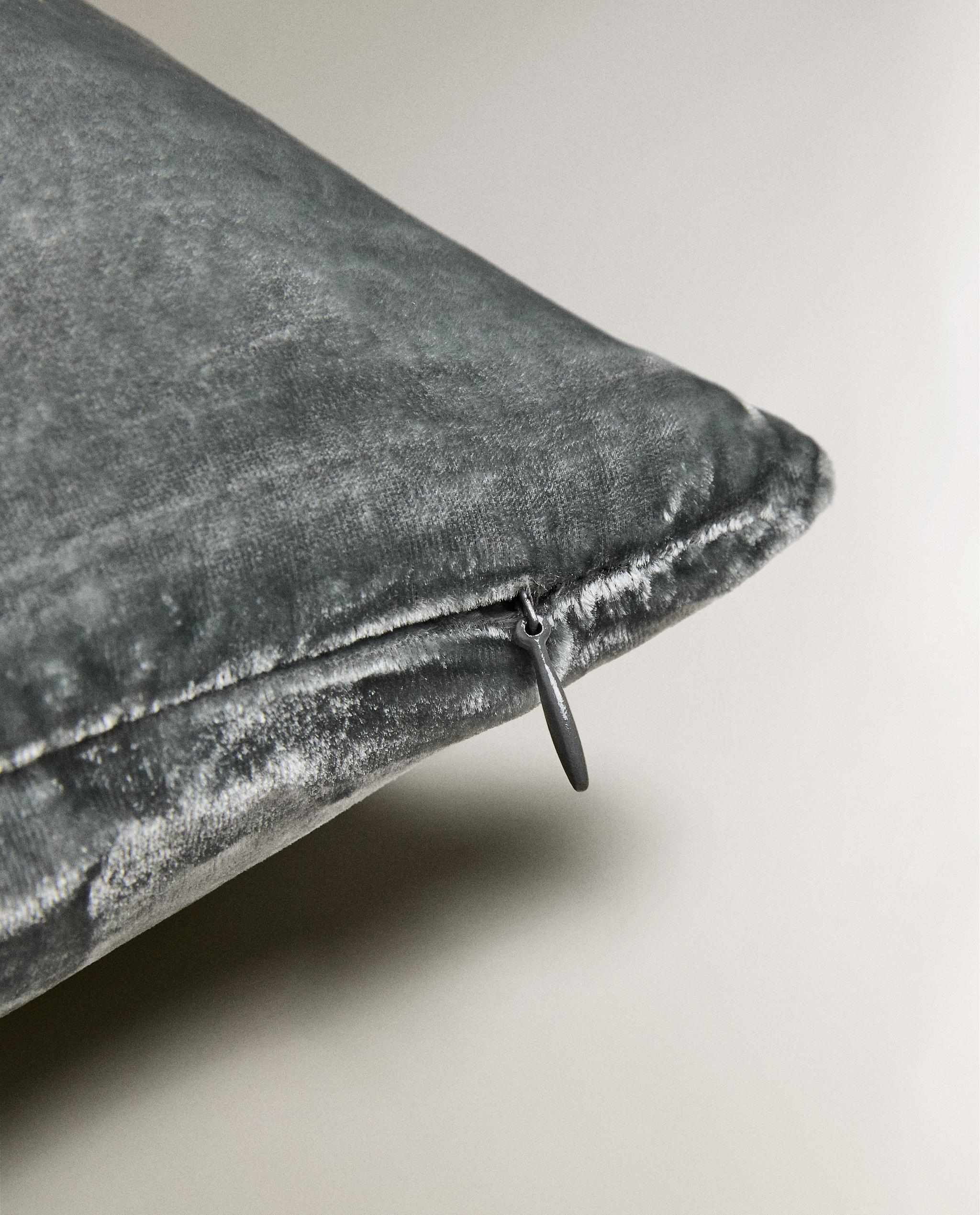 VELVET CUSHION COVER product thumbnail 14