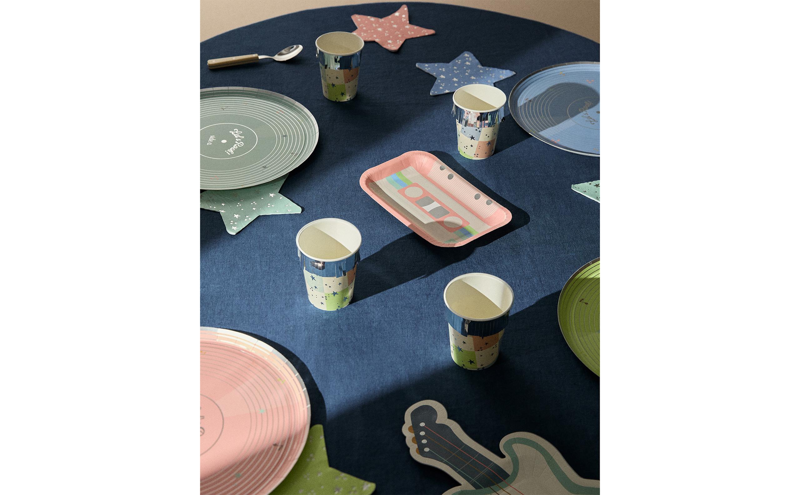 CHILDREN'S MUSIC PAPER TABLEWARE