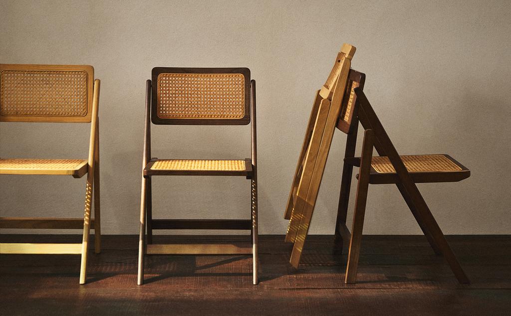 RATTAN AND WOOD FOLDING CHAIR