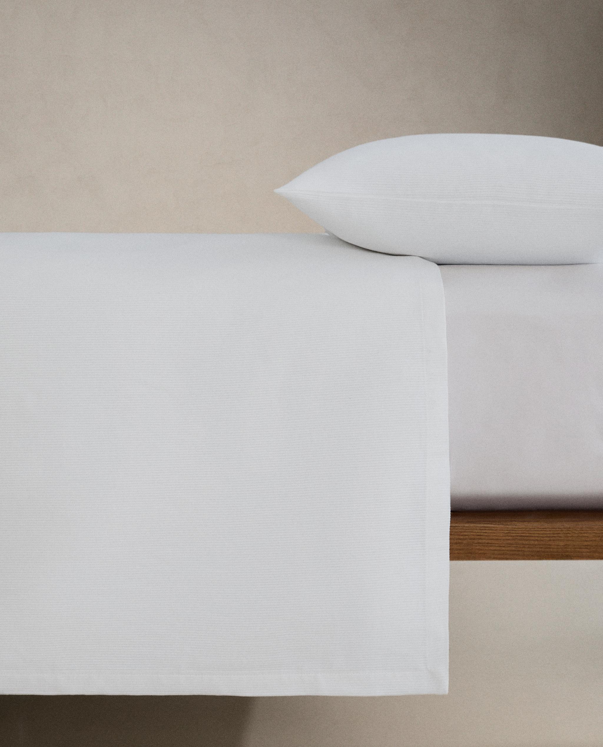 LINES BEDSPREAD product thumbnail 7