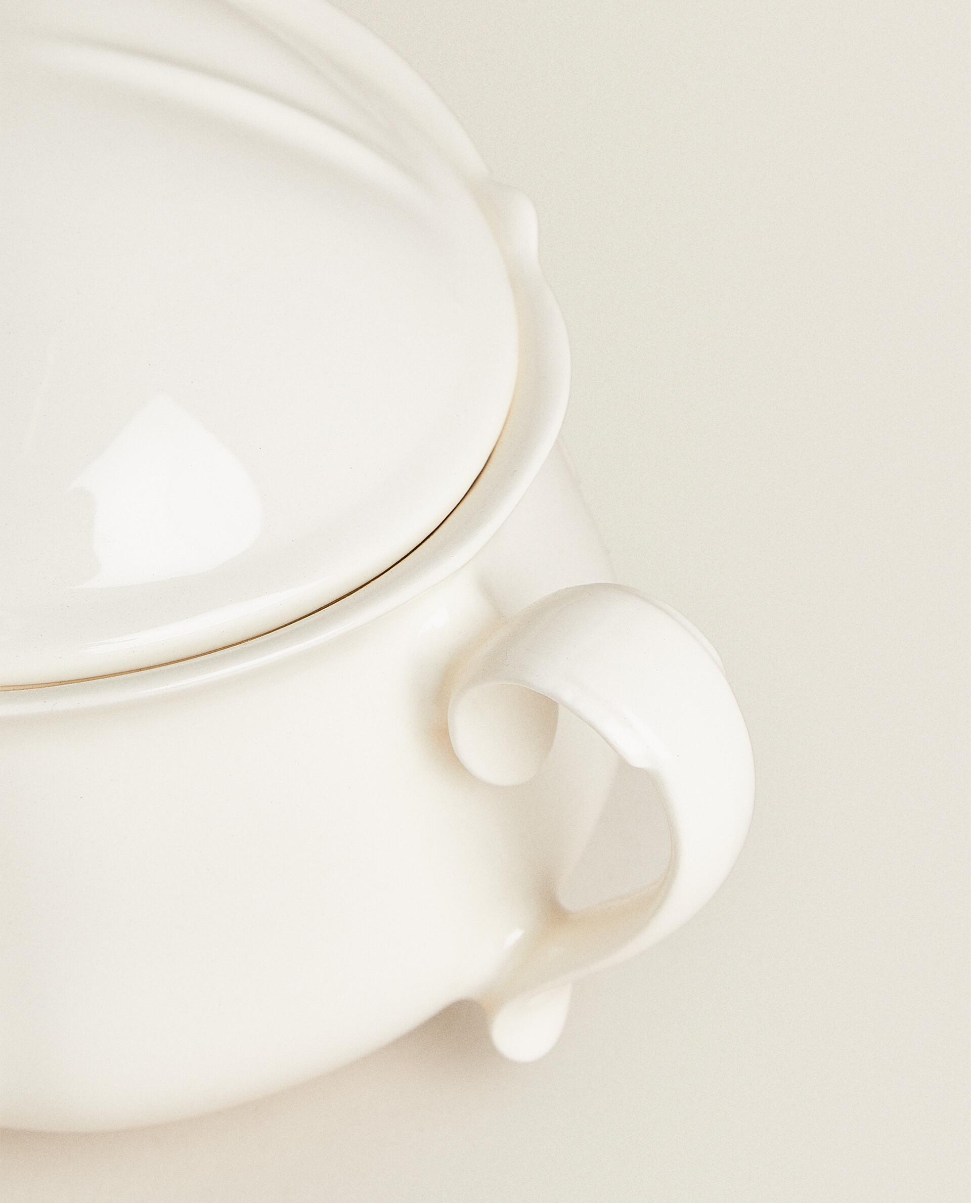 EARTHENWARE TUREEN WITH RAISED-DESIGN EDGE product thumbnail 9