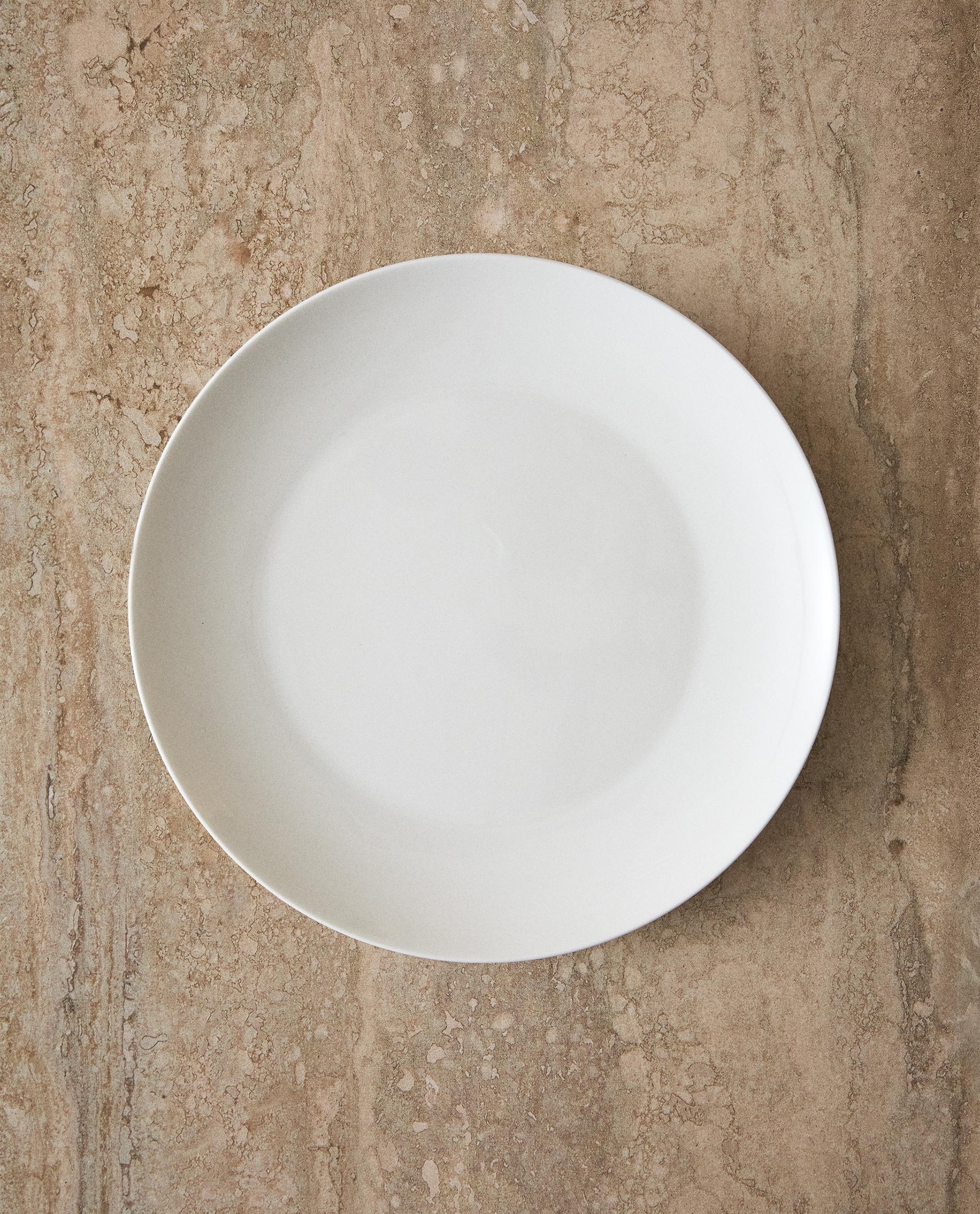 PLITKI TANJIR OD PORCELANA BONE CHINA