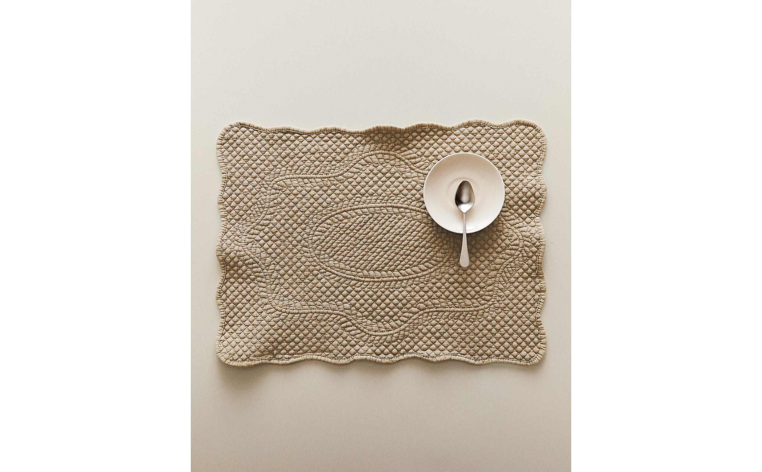 QUILTED PLACEMAT product thumbnail 18