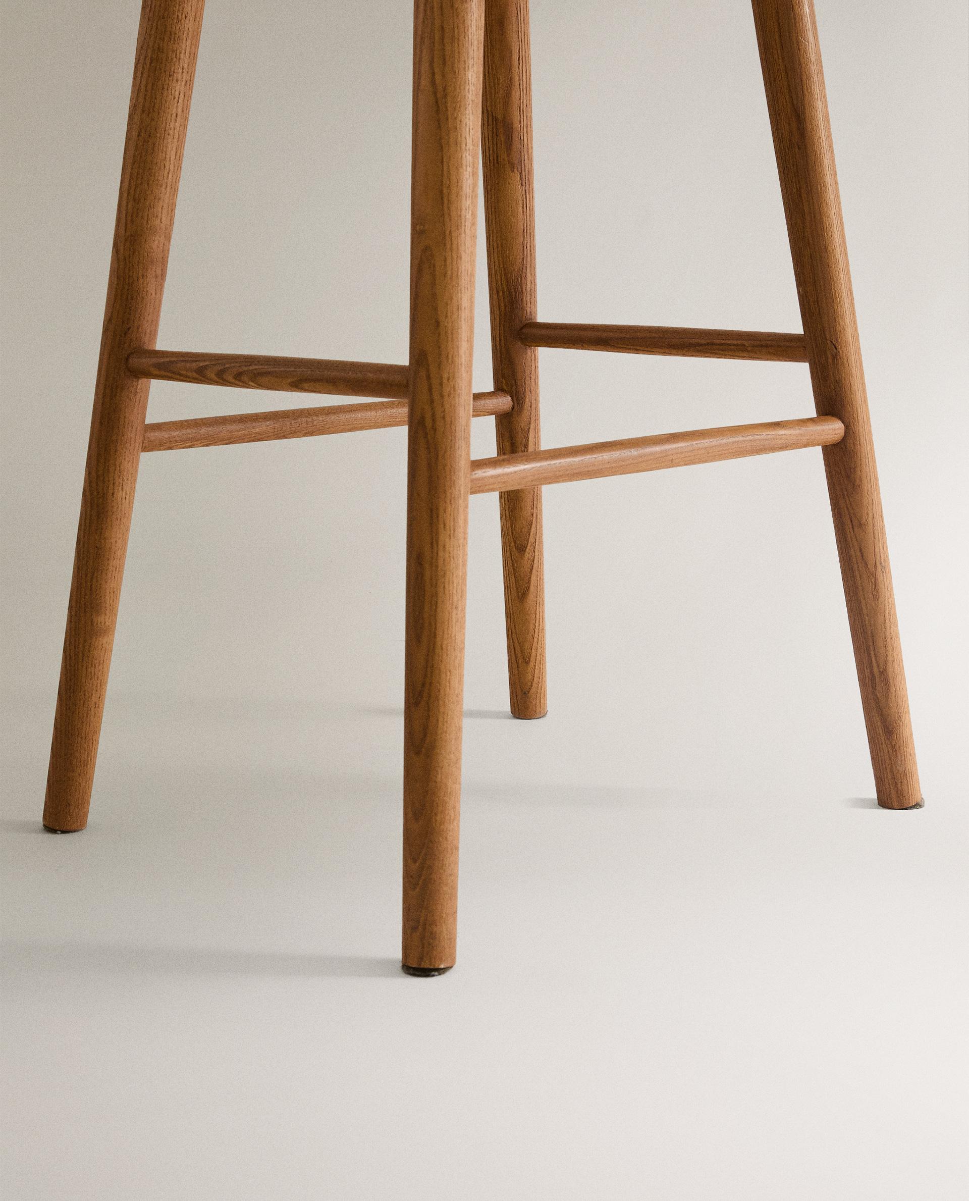 ASH WOOD STOOL | Zara Home Norge / Norway