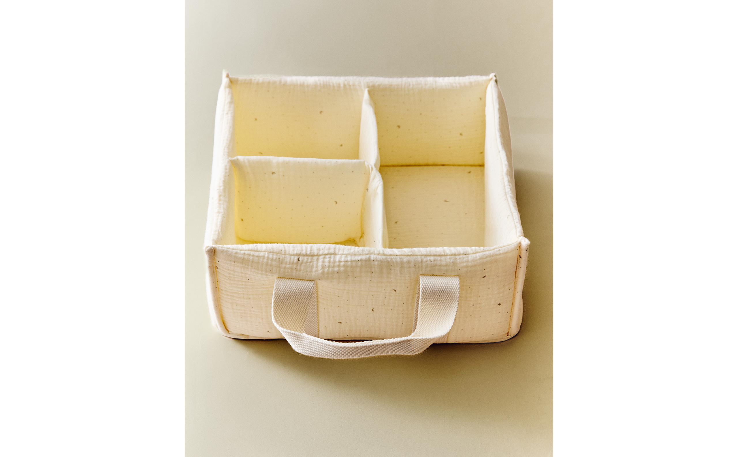 MOON BABY CLOTHING ORGANISER WITH HANDLE Zara Home United Kingdom