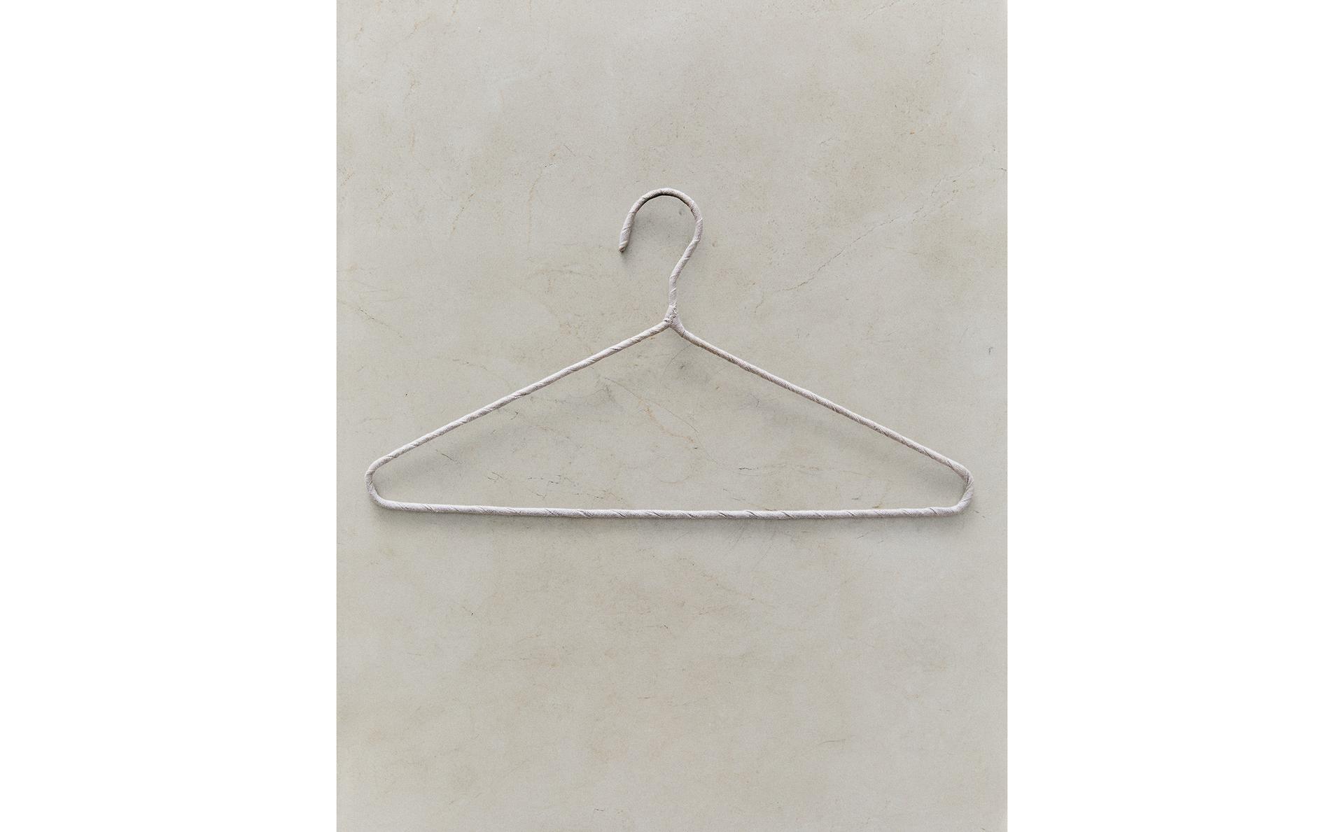 BEIGE COTTON AND LINEN HANGER (PACK OF 4) BEIGE COTTON AND LINEN HANGER (PACK OF 4)