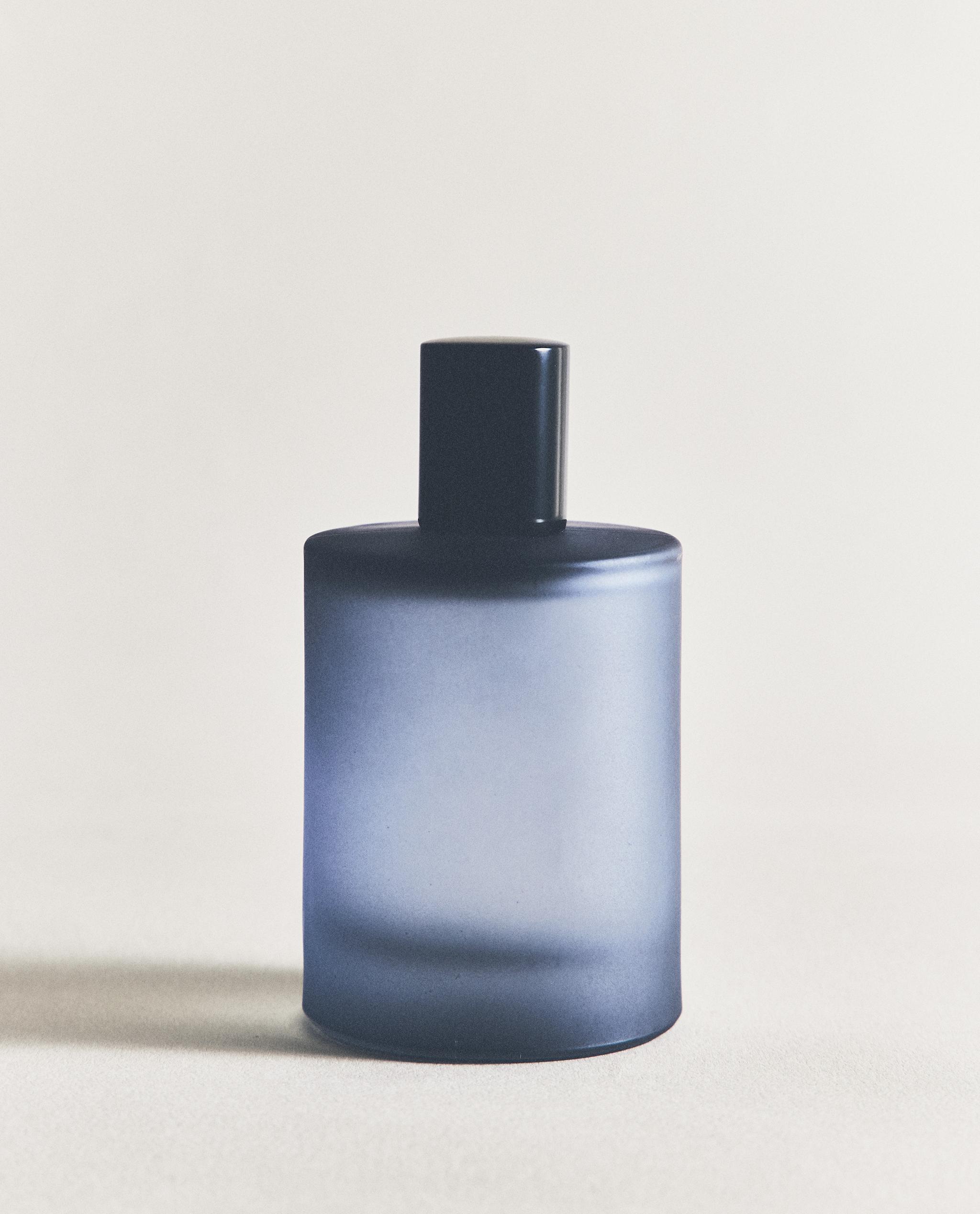 (100 ML) AQUA BERGAMOT FABRIC FRESHENER SPRAY product thumbnail 9