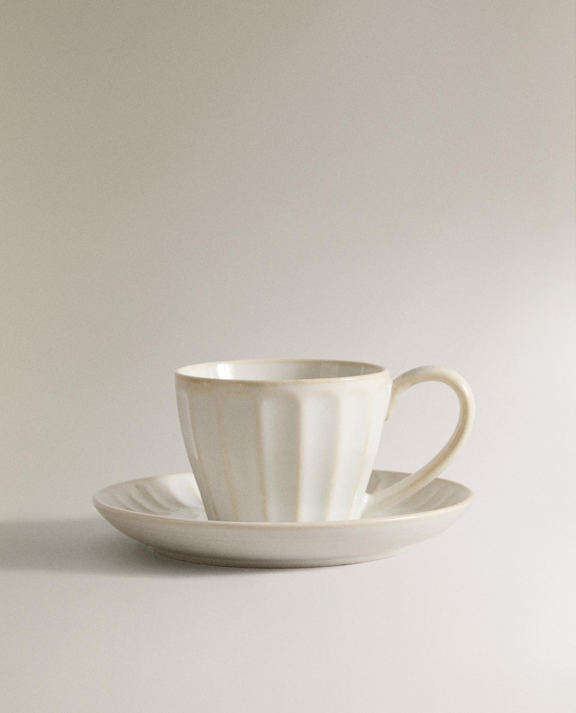 Teacup high quality and saucer