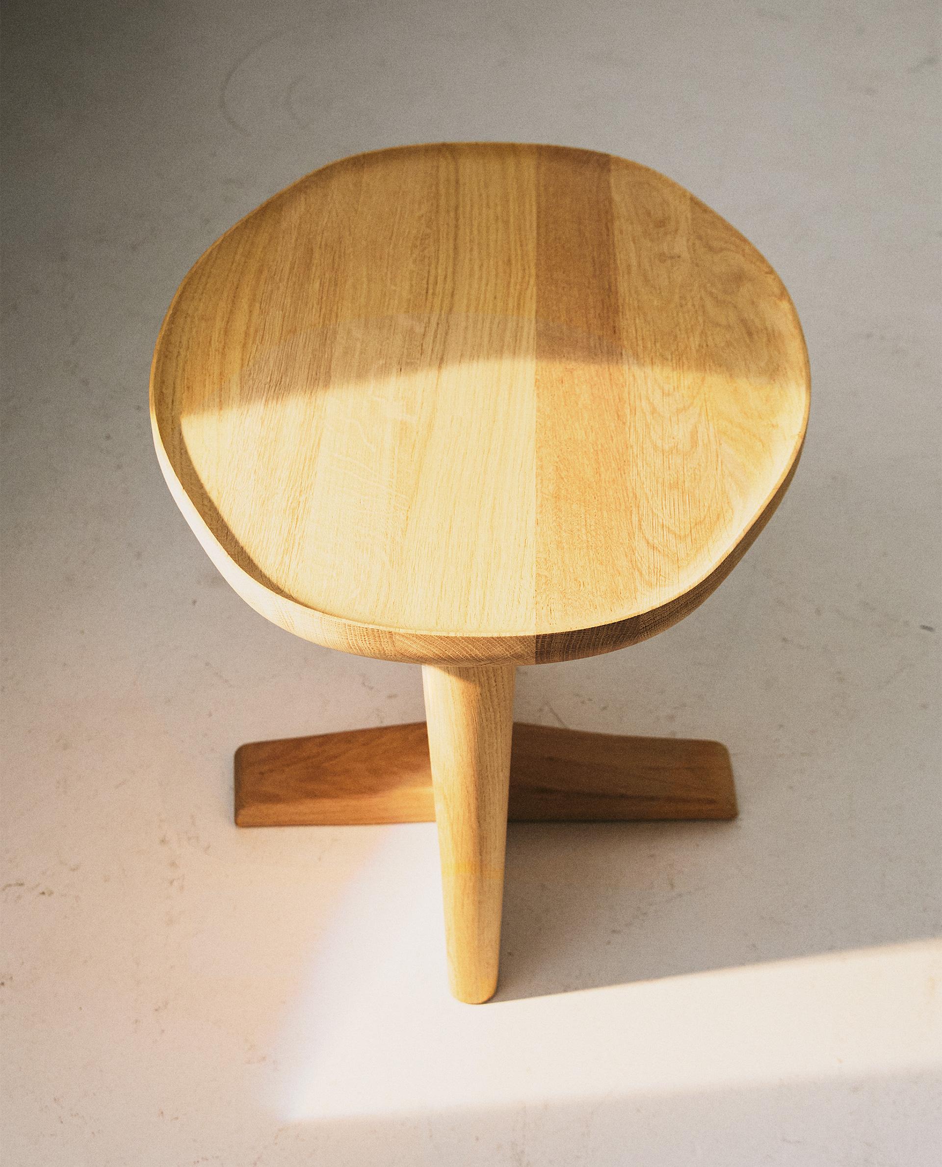 SIDETABLE 03