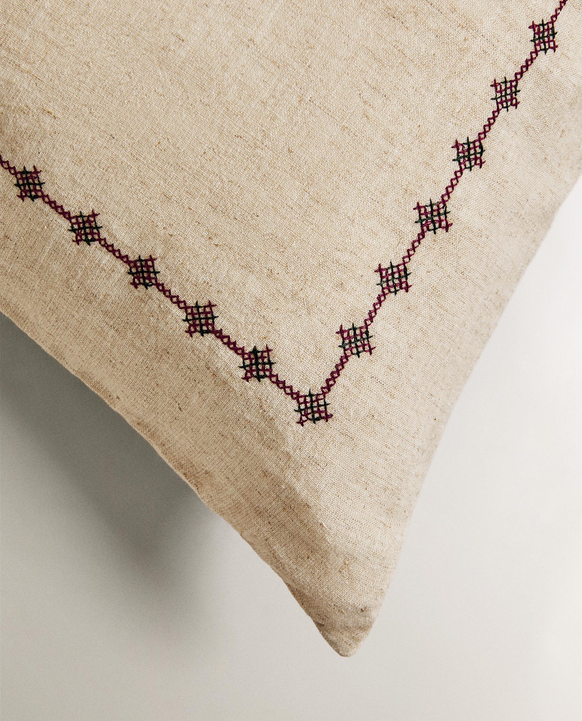 COTTON AND LINEN CHRISTMAS SNOWFLAKE PILLOWCASE