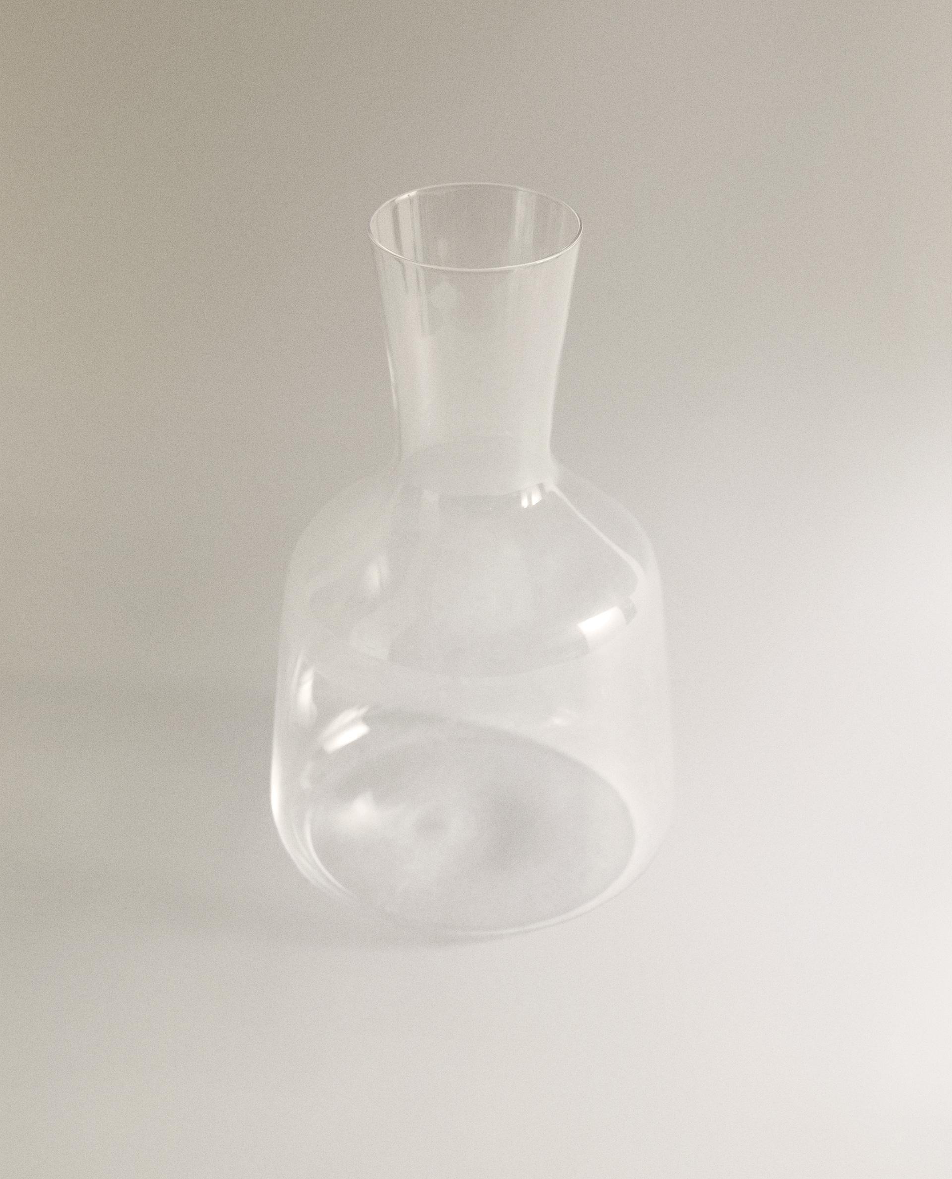 GLASS DECANTER