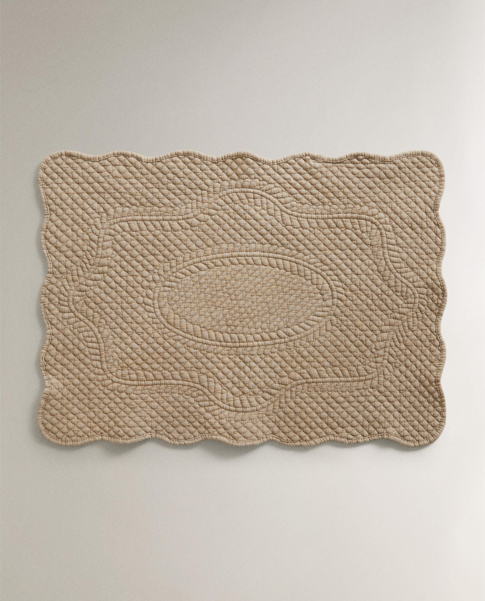 QUILTED PLACEMAT product thumbnail 14