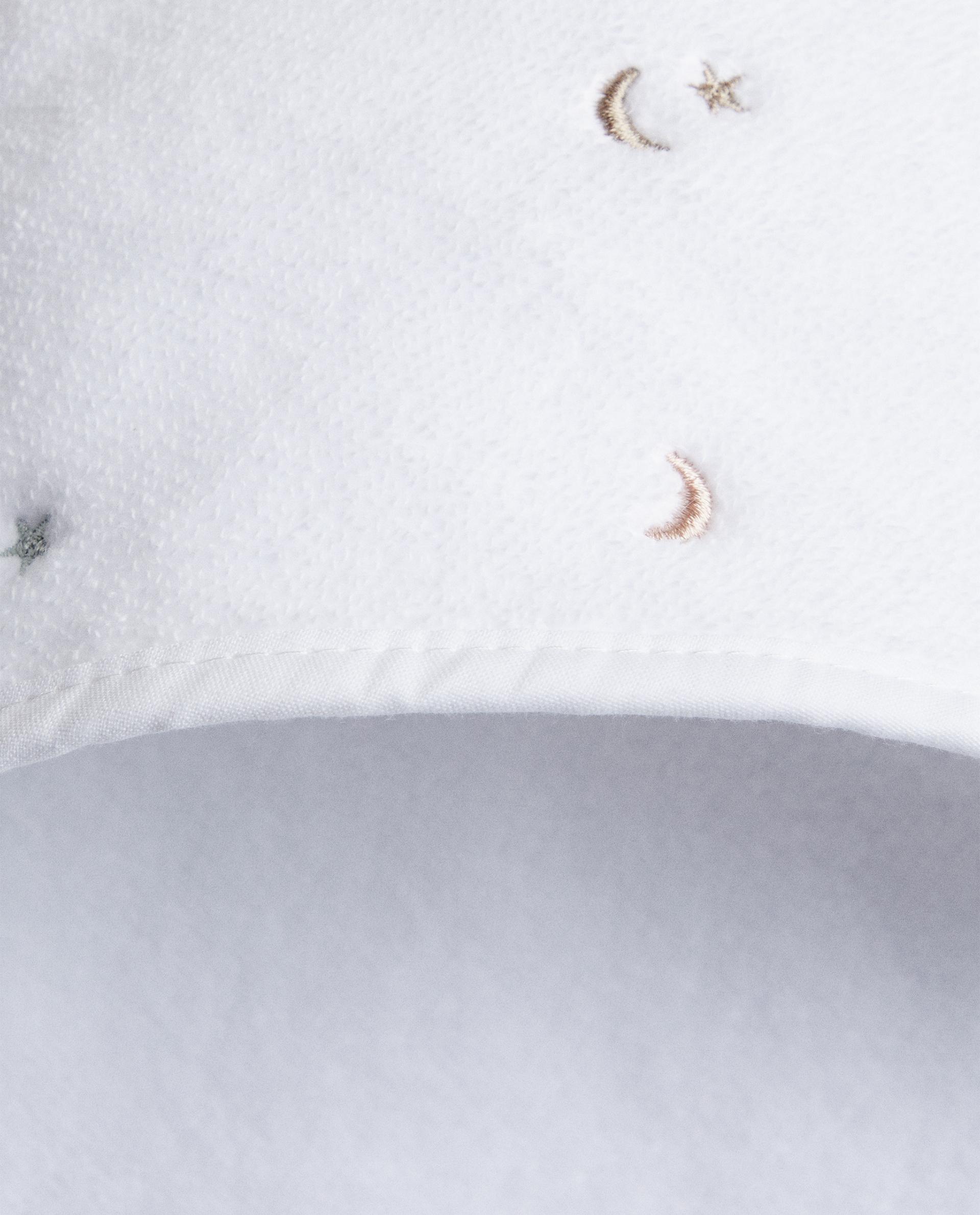 MOON AND STAR HOODED BABY TOWEL product thumbnail 5