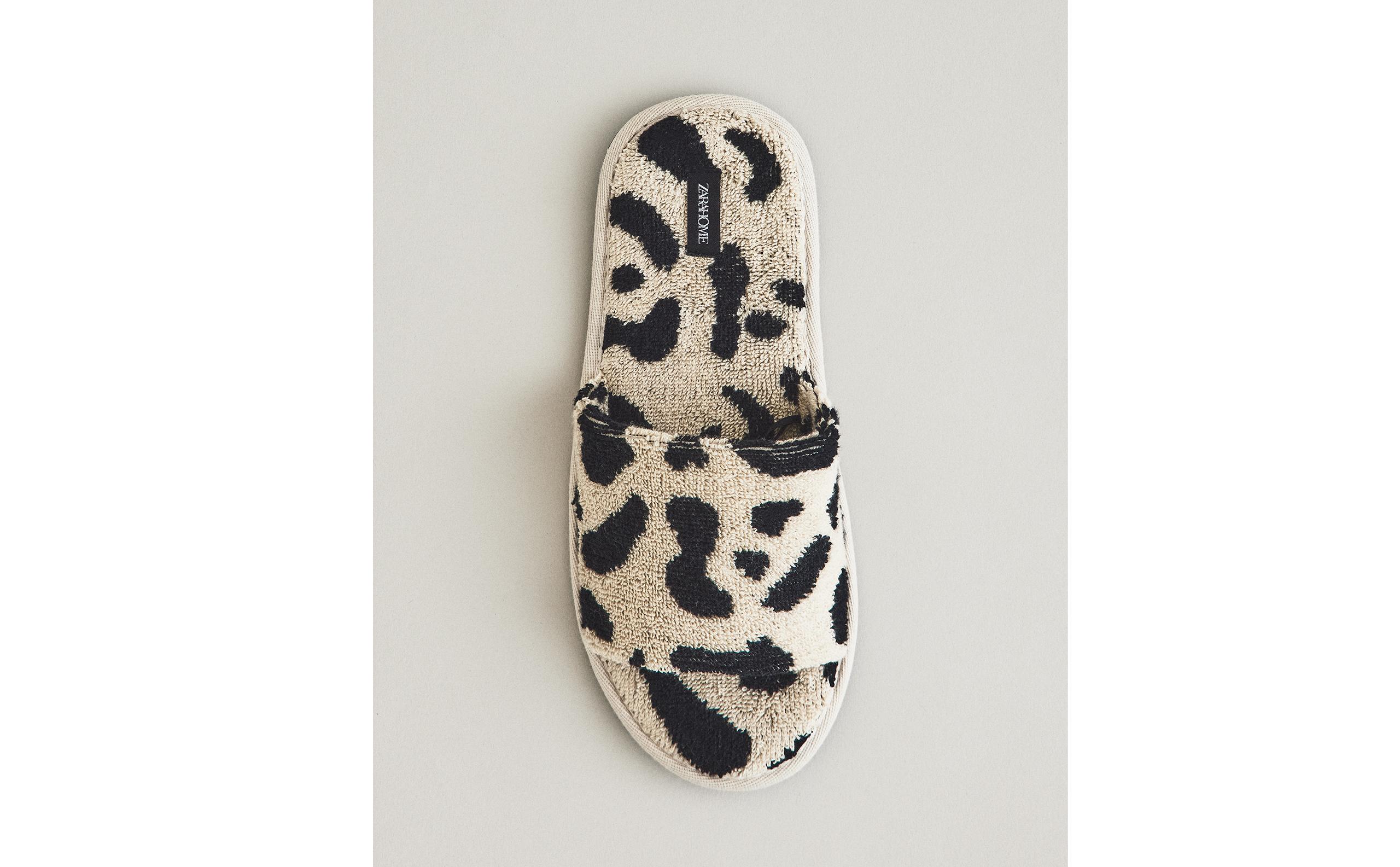 ANIMAL PRINT TERRY SLIDER SLIPPERS product thumbnail 8