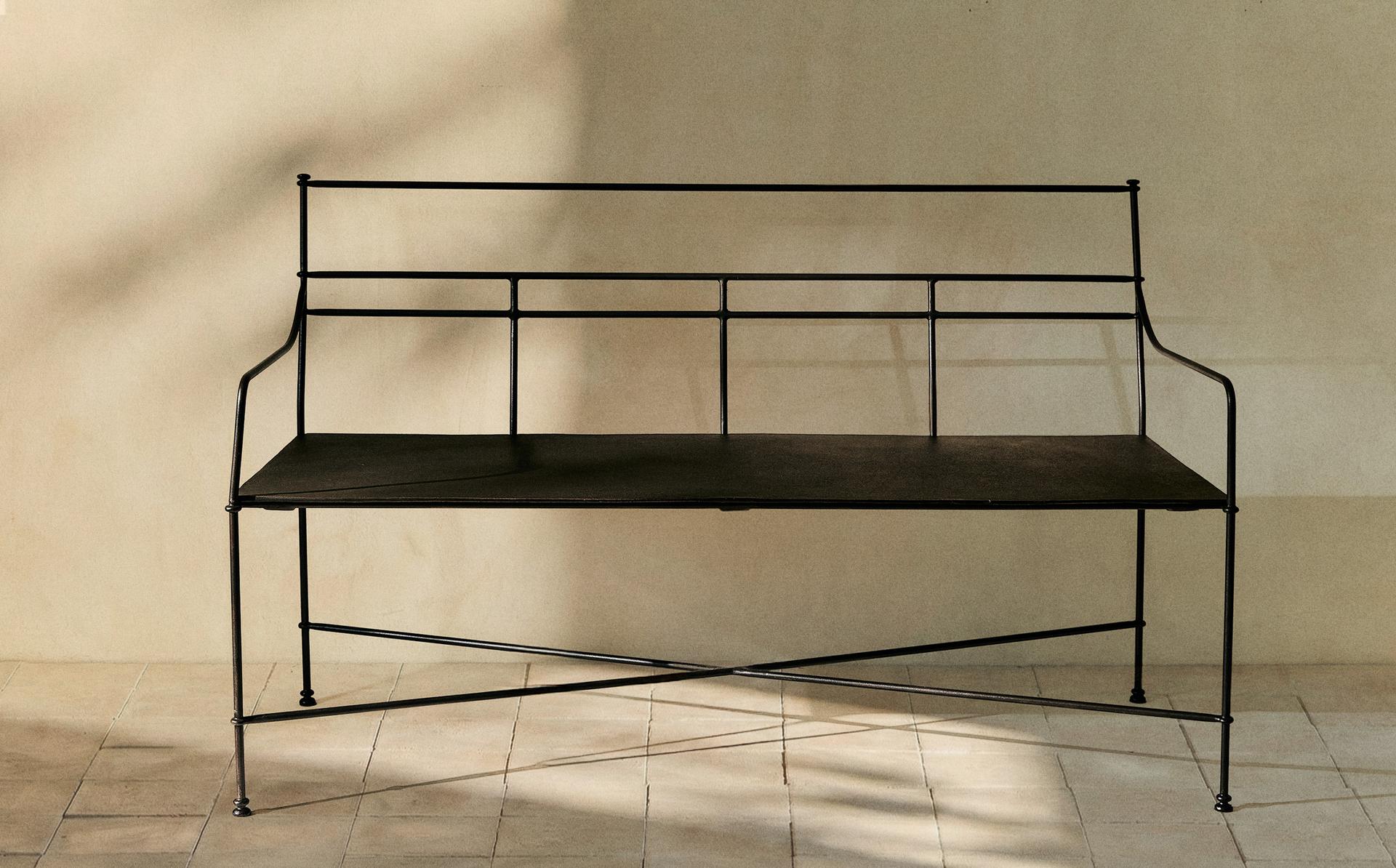 DVOUMÍSTNÁ LAVIČKA Z KOVANÉ OCELI DVOUMÍSTNÁ LAVIČKA Z KOVANÉ OCELI