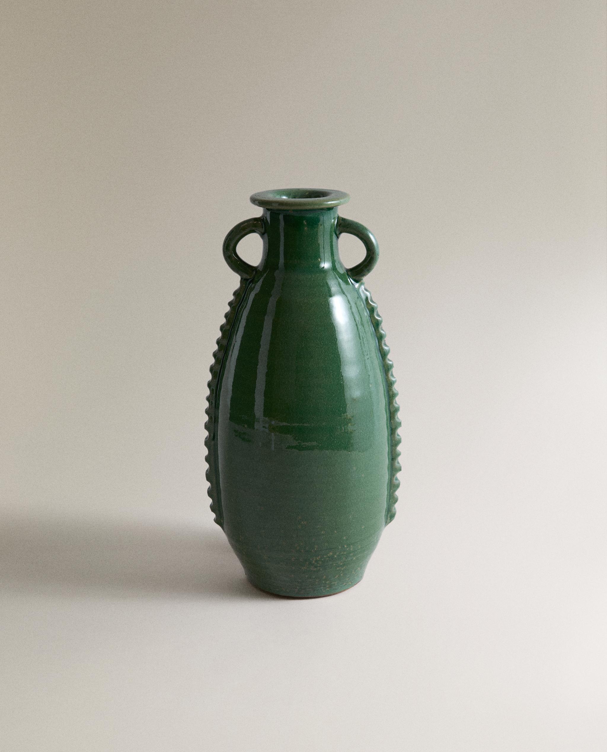 DECORATIVE TERRACOTTA VASE product thumbnail 4