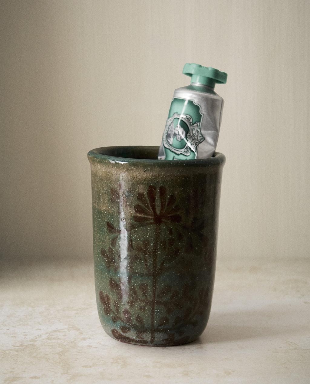 FLORAL CERAMIC TOOTHBRUSH TUMBLER FLORAL CERAMIC TOOTHBRUSH TUMBLER