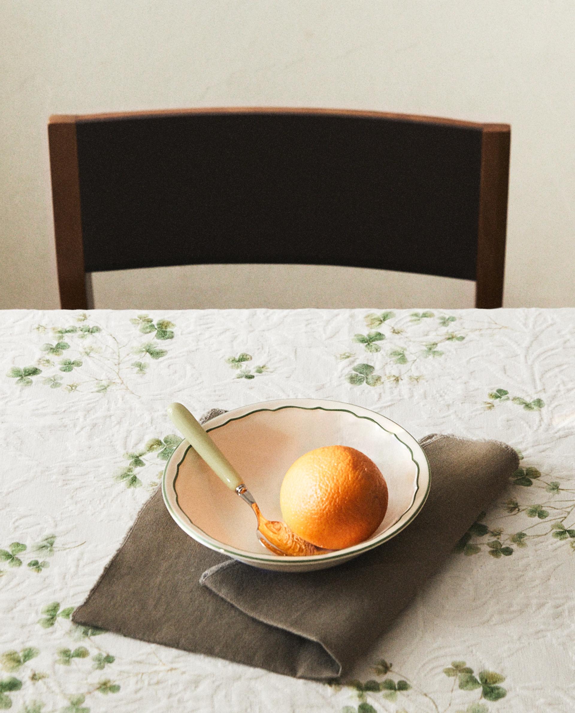 すべて見る - キッチンとダイニングルーム - テーブルクロス | Zara 