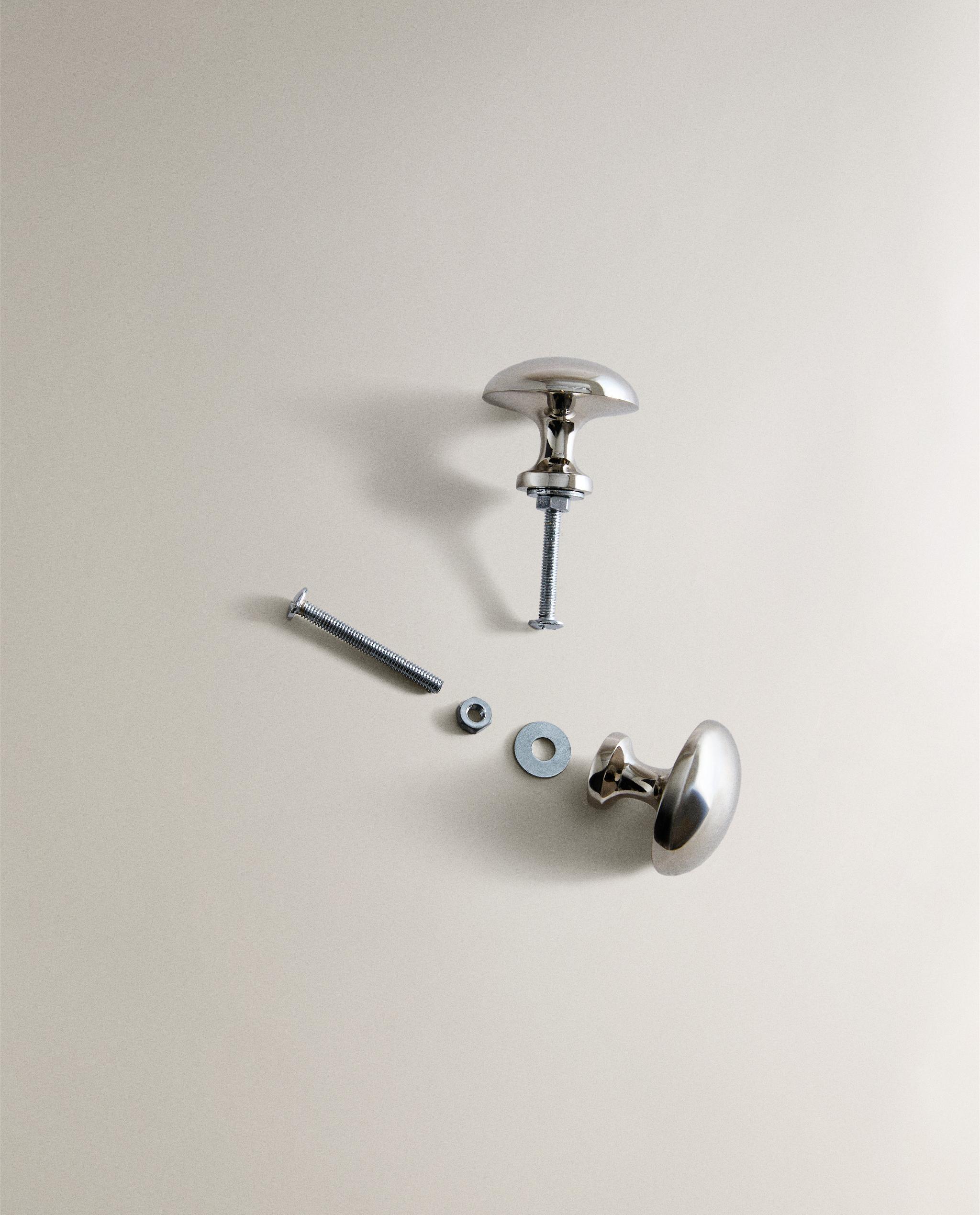 PACK OF ROUND METAL DOOR KNOBS (PACK OF 2) product thumbnail 2
