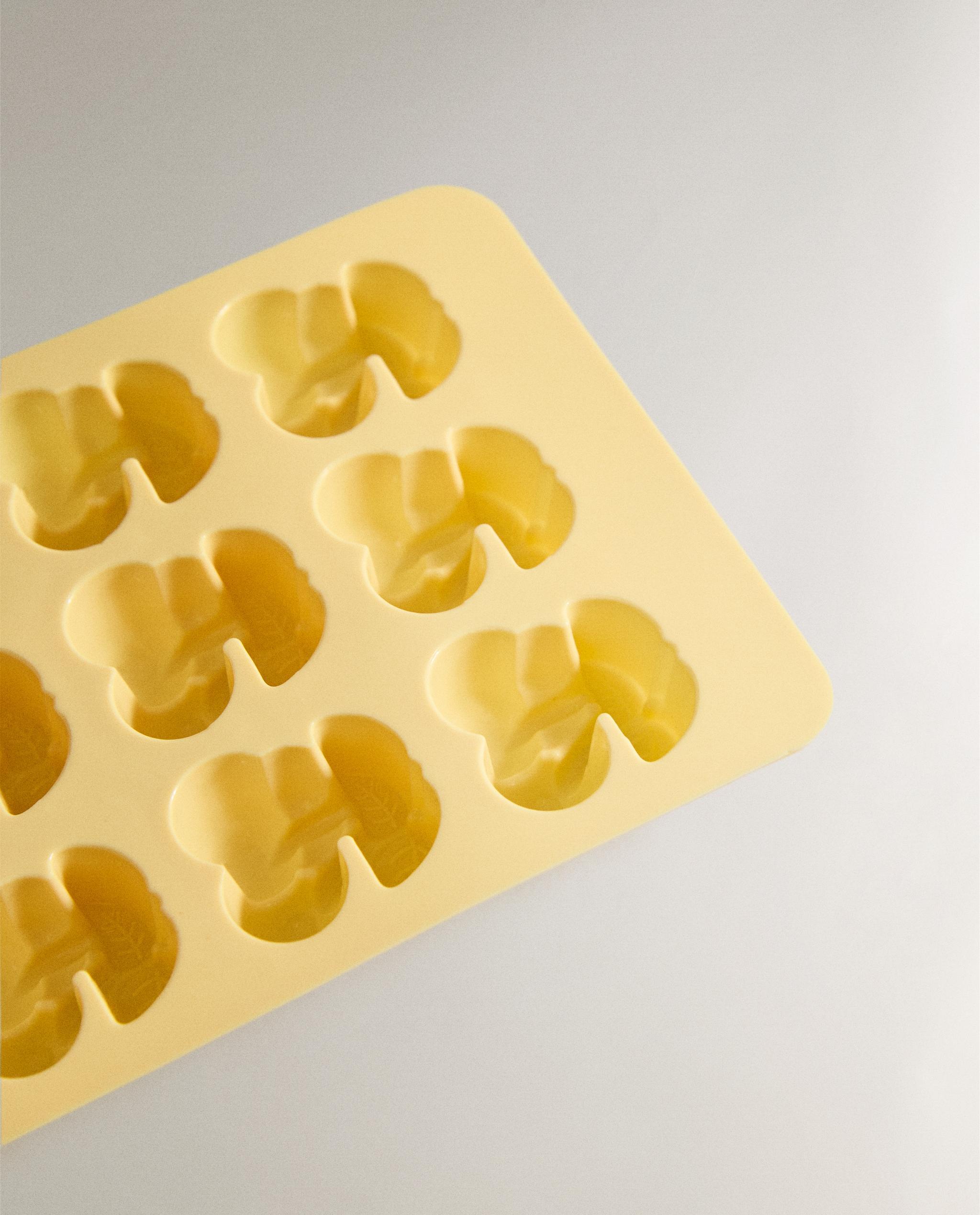SILICONE CHERRIES ICE BUCKET TRAY 15 ICE CUBES product thumbnail 4