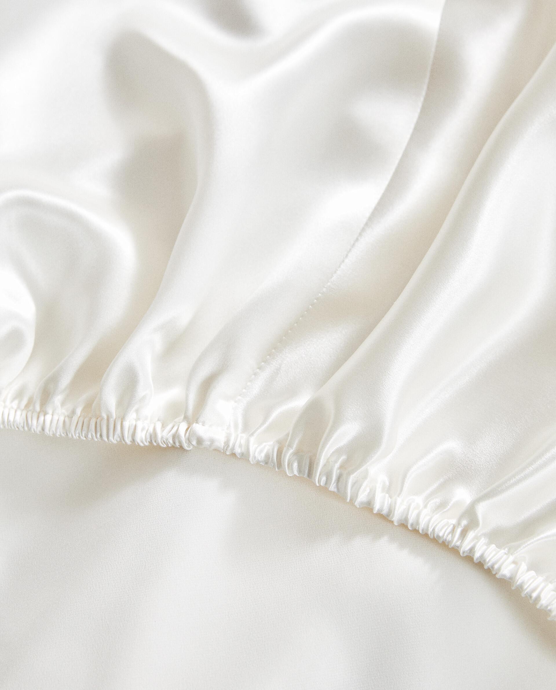 MULBERRY SILK FITTED SHEET | 30 CM HIGH product thumbnail 13