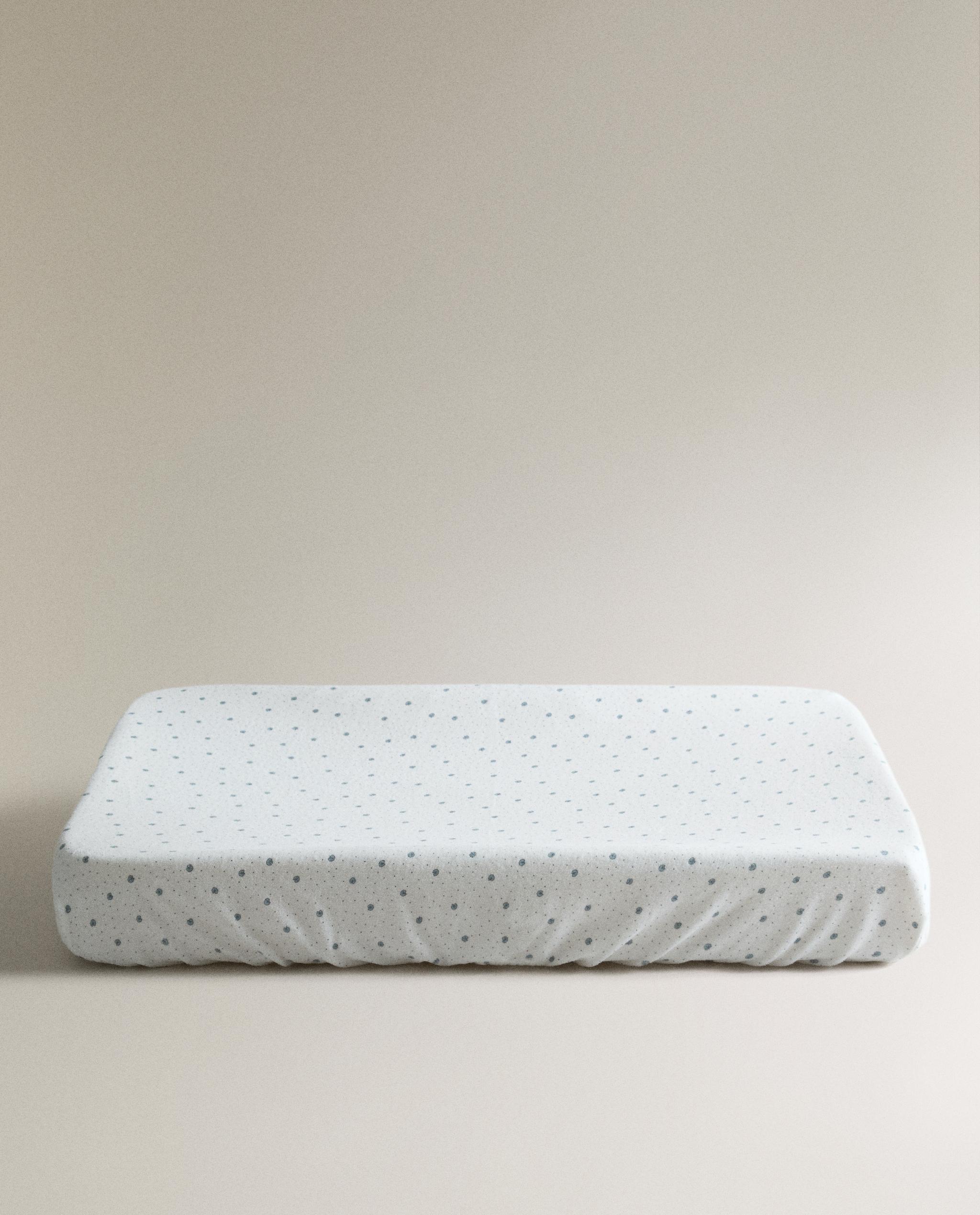 LEAF BABY CHANGING MAT COVER product thumbnail 2