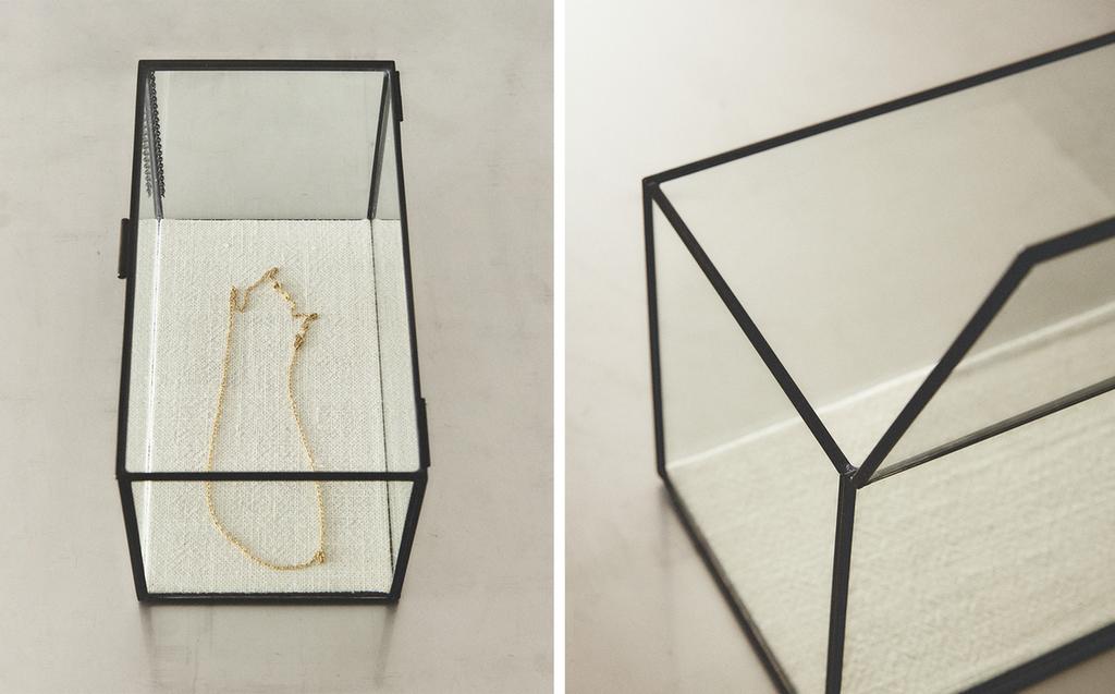 JEWELLERY BOX WITH BLACK METAL BORDER