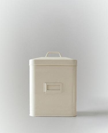 LAUNDRY CAPSULE CONTAINER