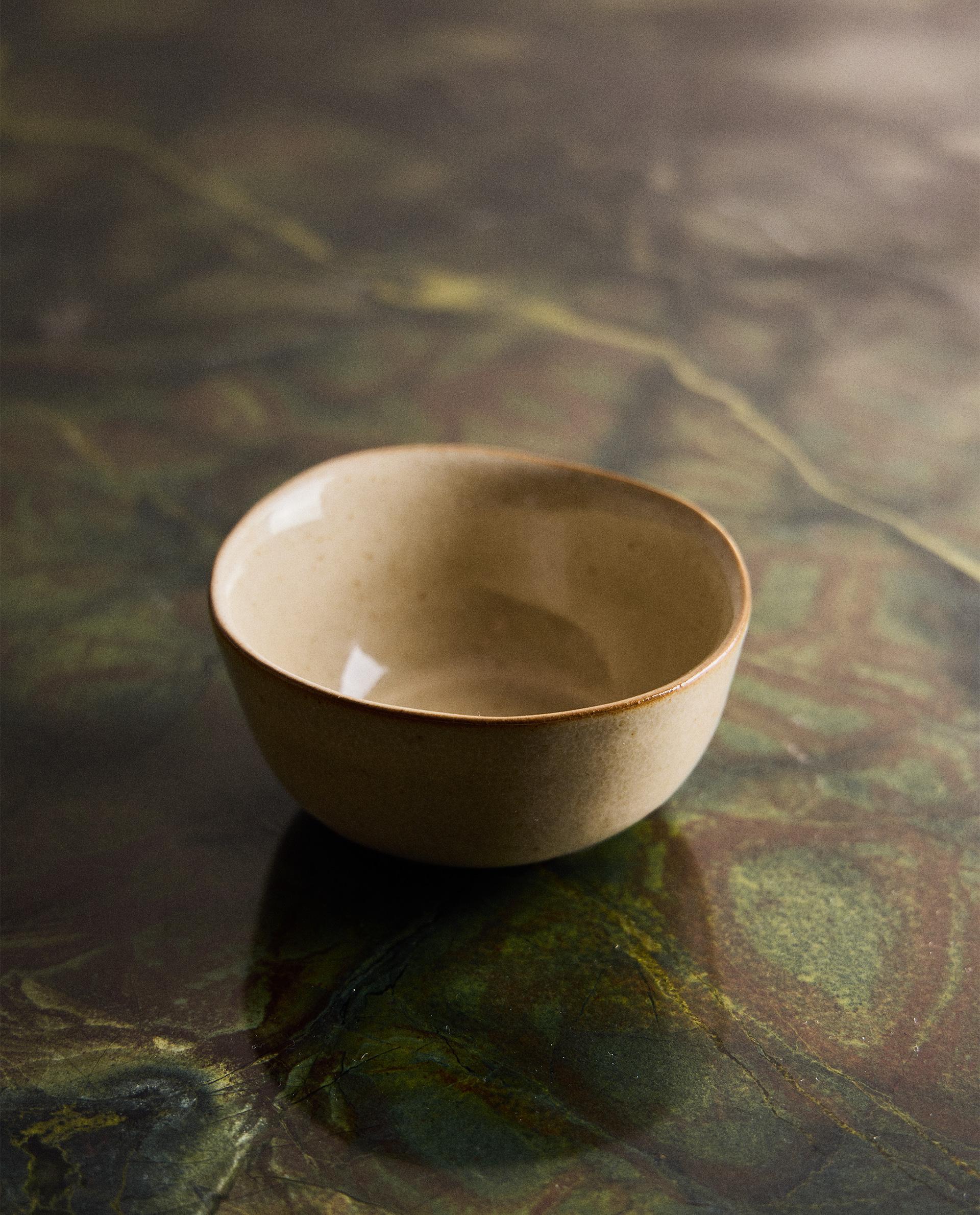 EARTHENWARE SNACK BOWL