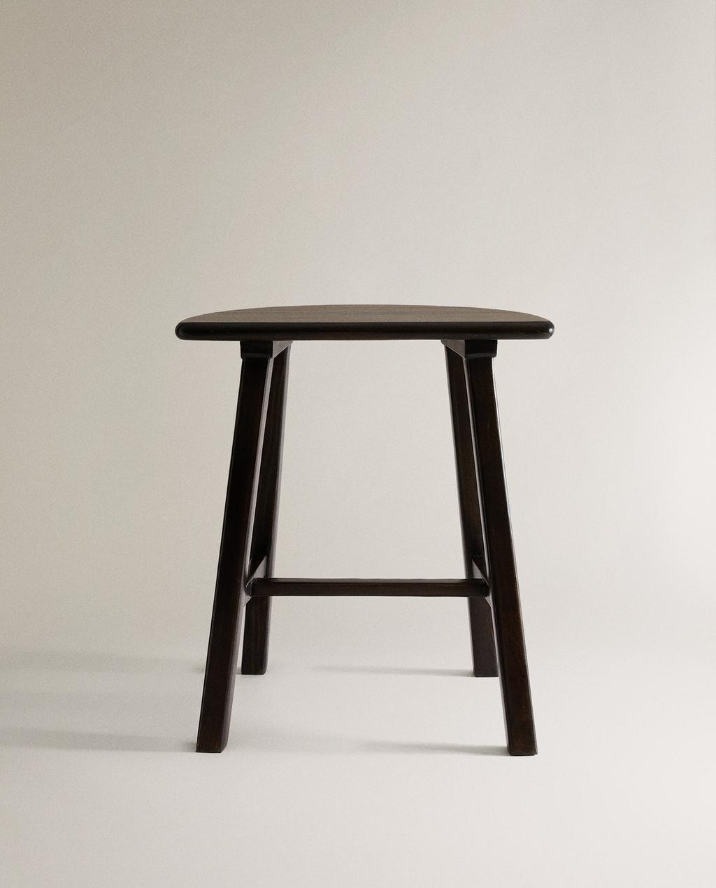 PINE WOOD STOOL