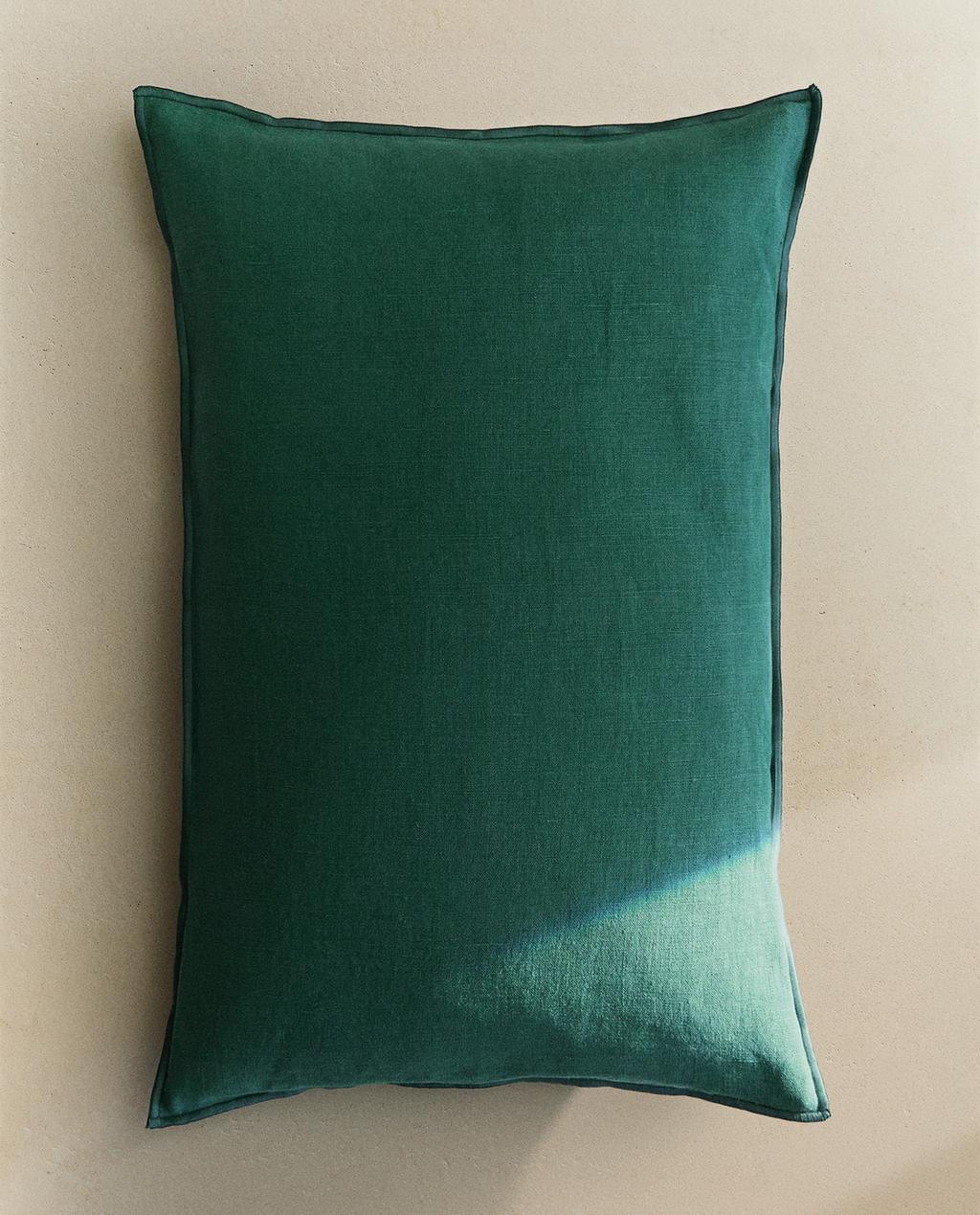 CAPA DE ALMOFADA COM OVERLOCK