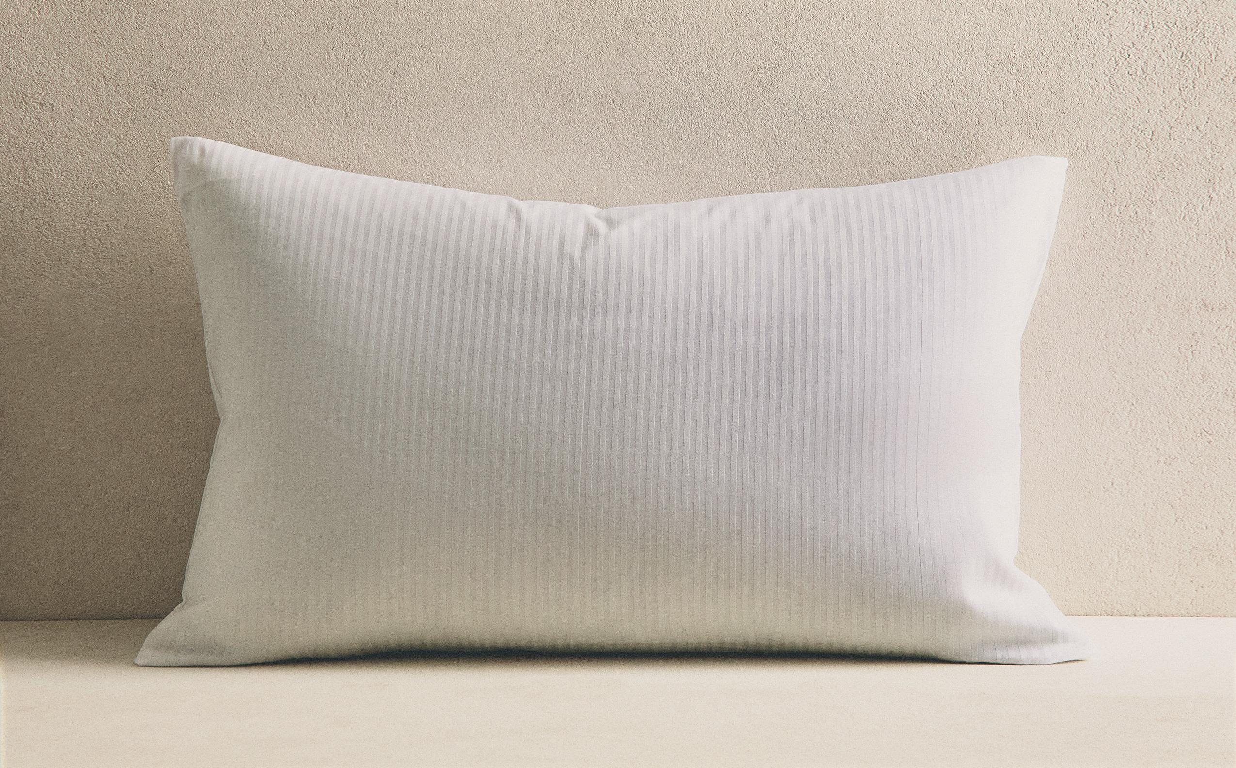 STRIPED COTTON PILLOW PROTECTOR product thumbnail 8