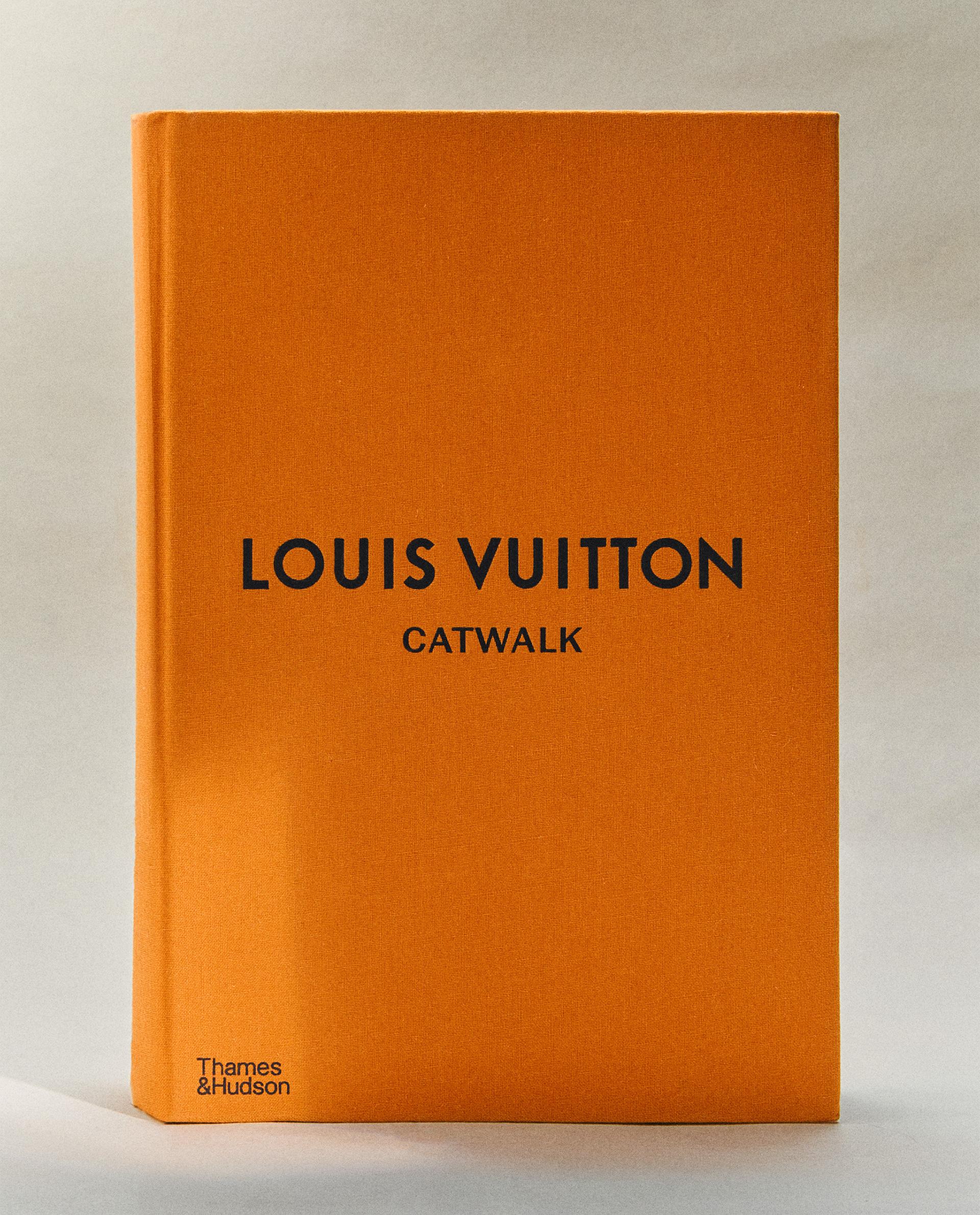 LIBRO CATWALK LUIS VUITTON