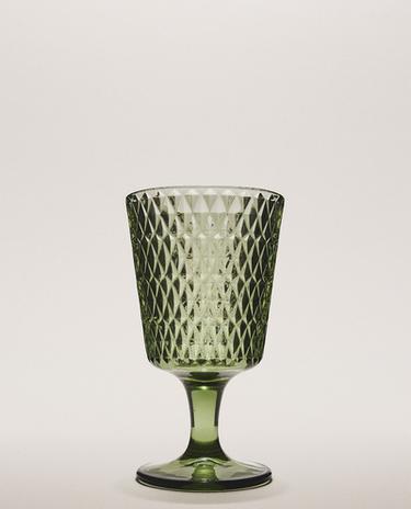 RAISED DESIGN WINE GLASS